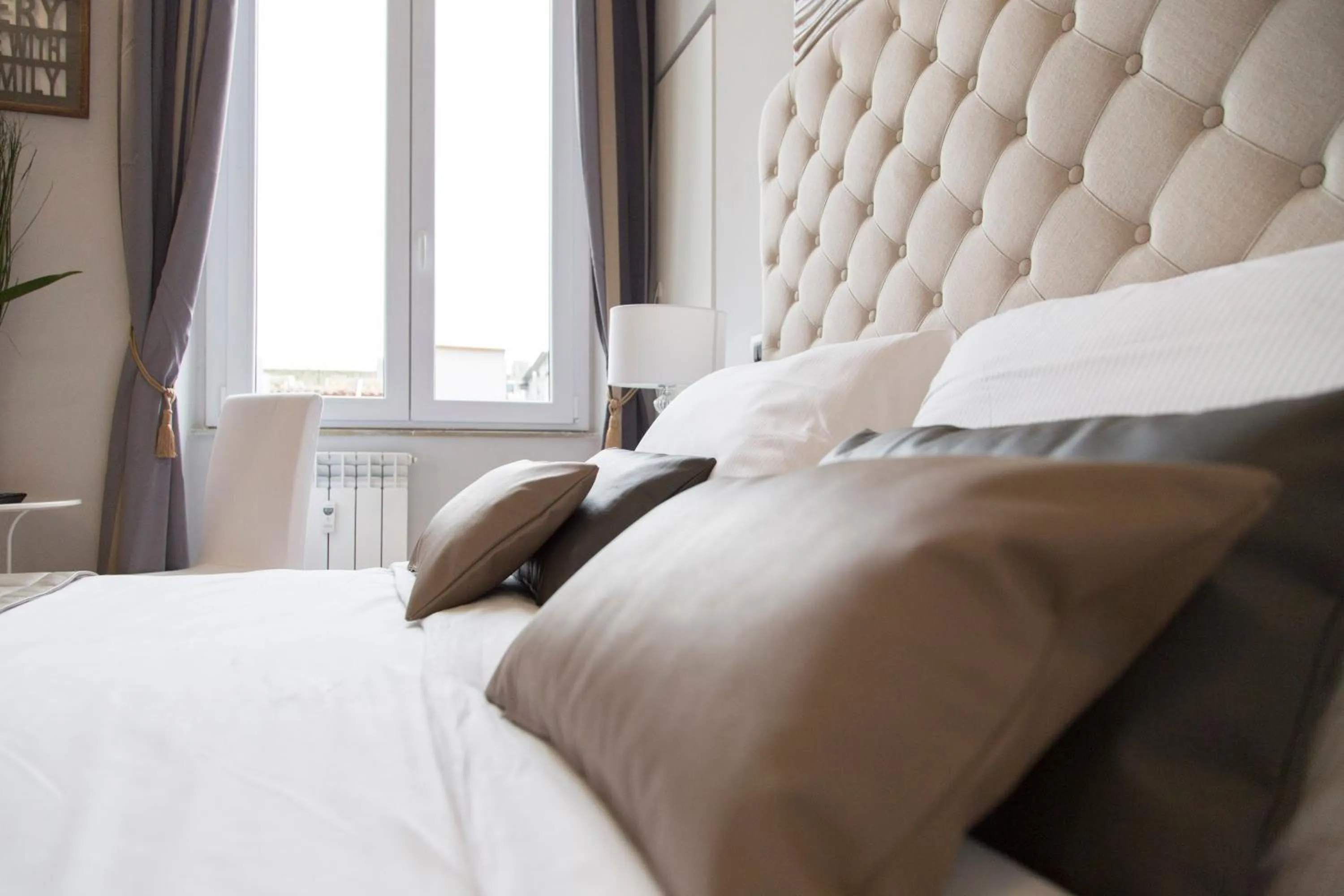 Decorative detail, Bed in Corso Experience