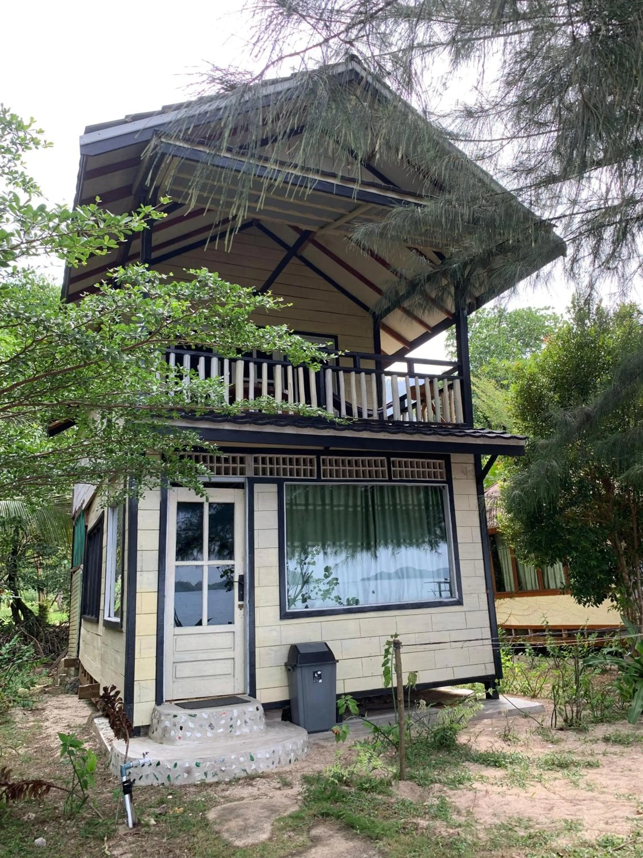 Property building in Ricky's Beach House