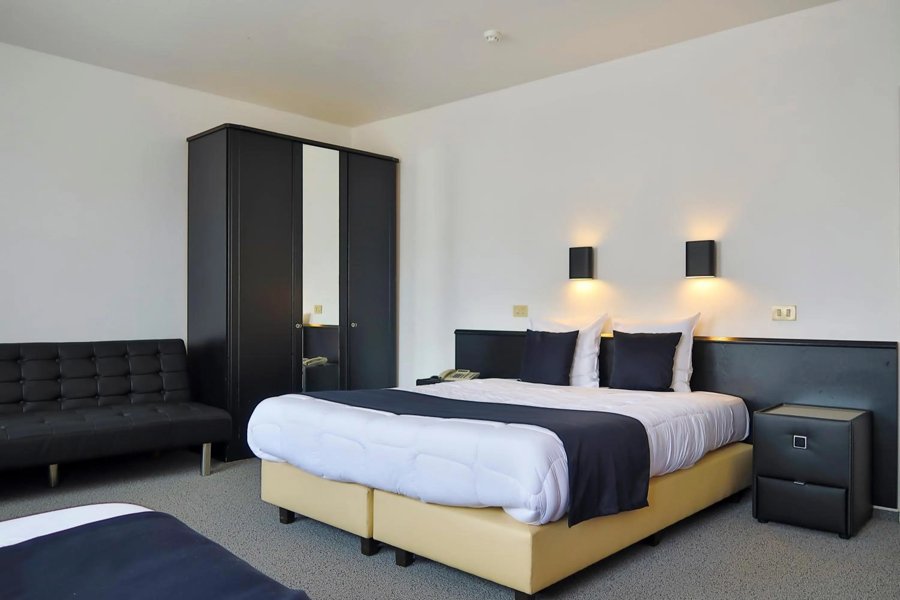 Photo of the whole room, Bed in Hotel Adoma