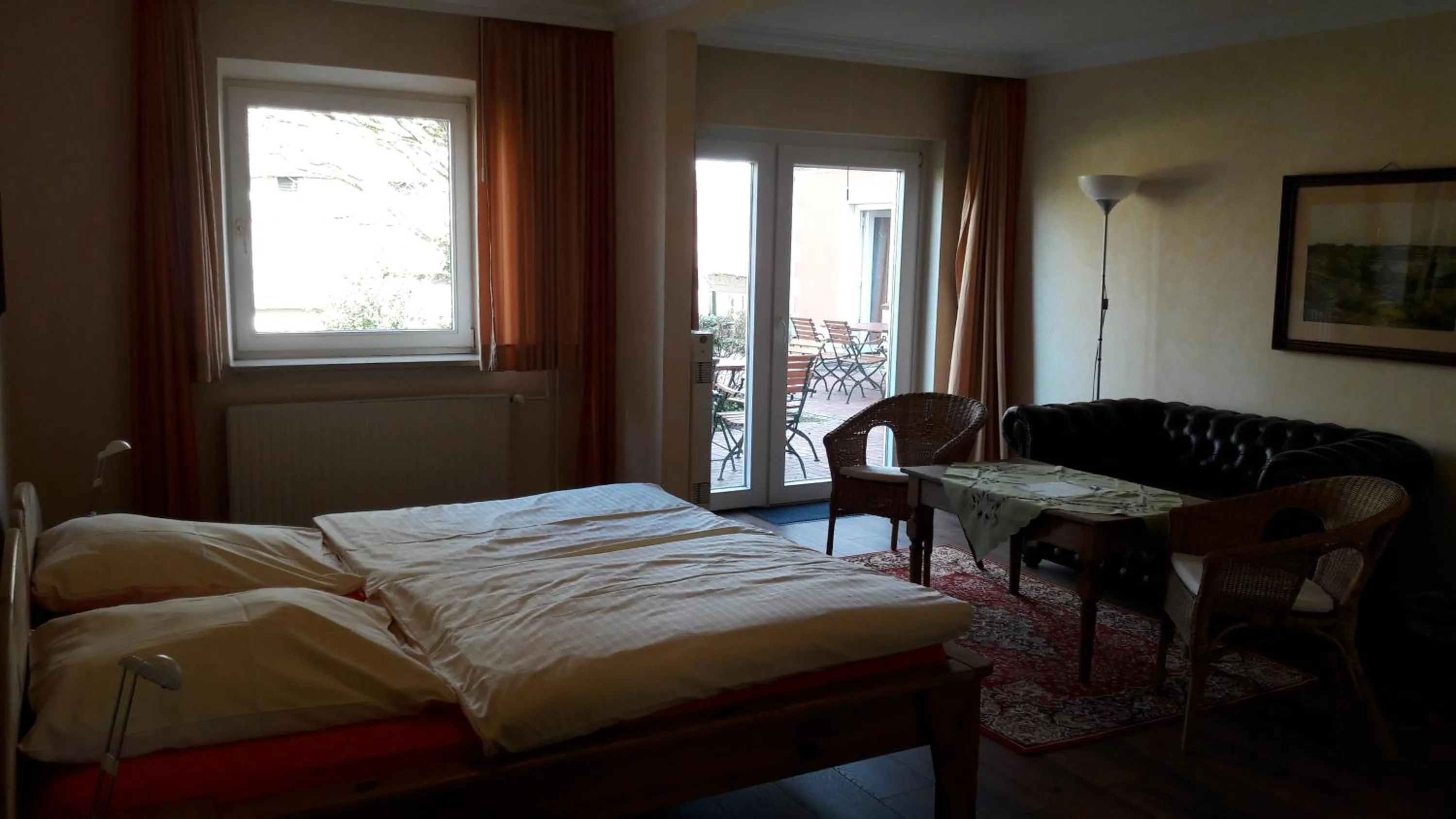 Patio, Bed in Bed and Breakfast Dannevirke