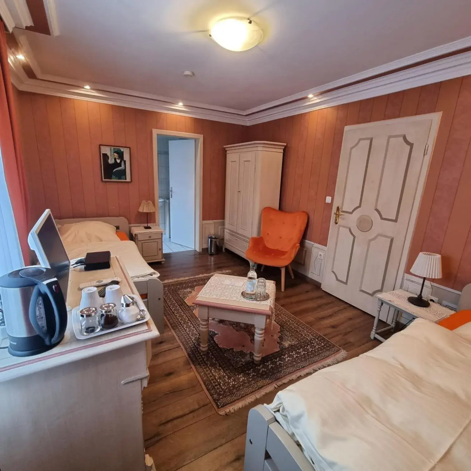 Twin Room with Bathroom - single occupancy in Bed and Breakfast Dannevirke Twin Room with Bathroom - single occupancy in Bed and Breakfast Dannevirke