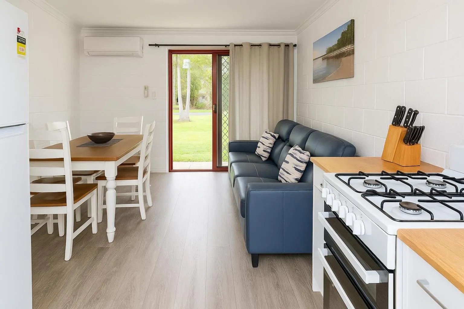 Kitchen or kitchenette in Port Macquarie Rental Village