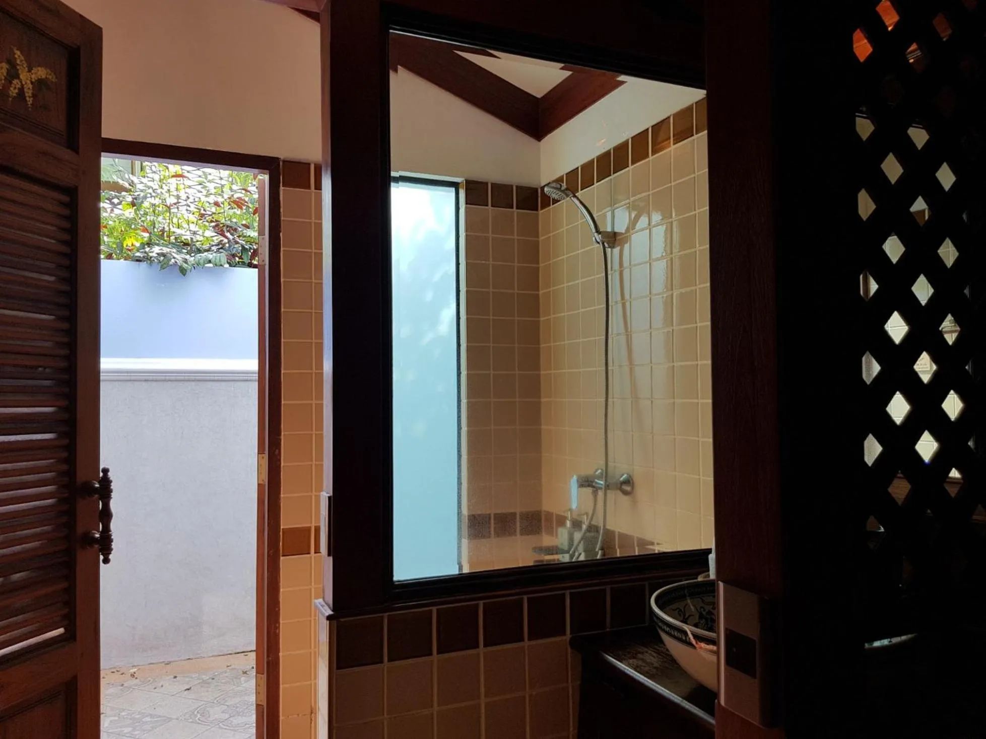 Bathroom in ViangNgam LanNa Villa Resort (SHA Extra Plus)
