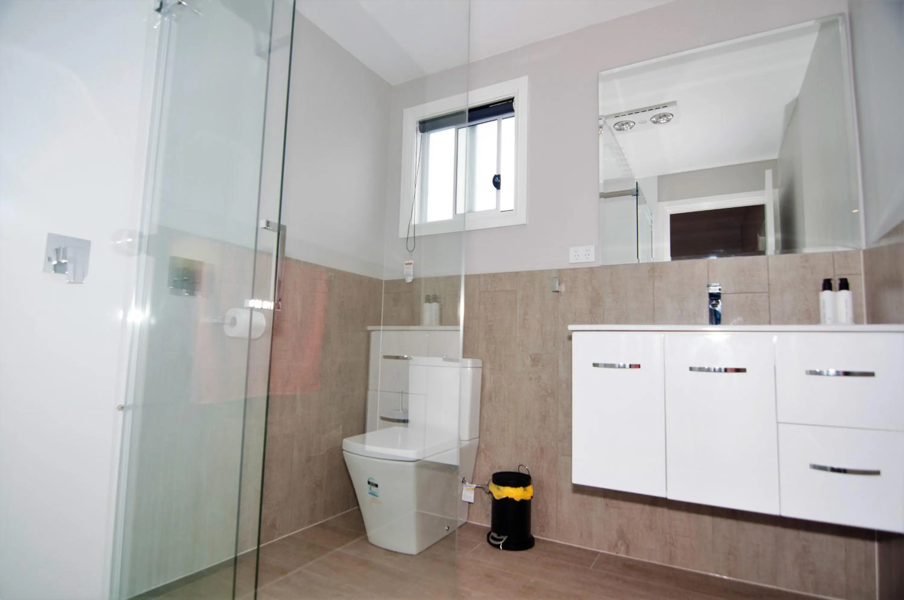 Bathroom in Laguna lodge Group Accommodation