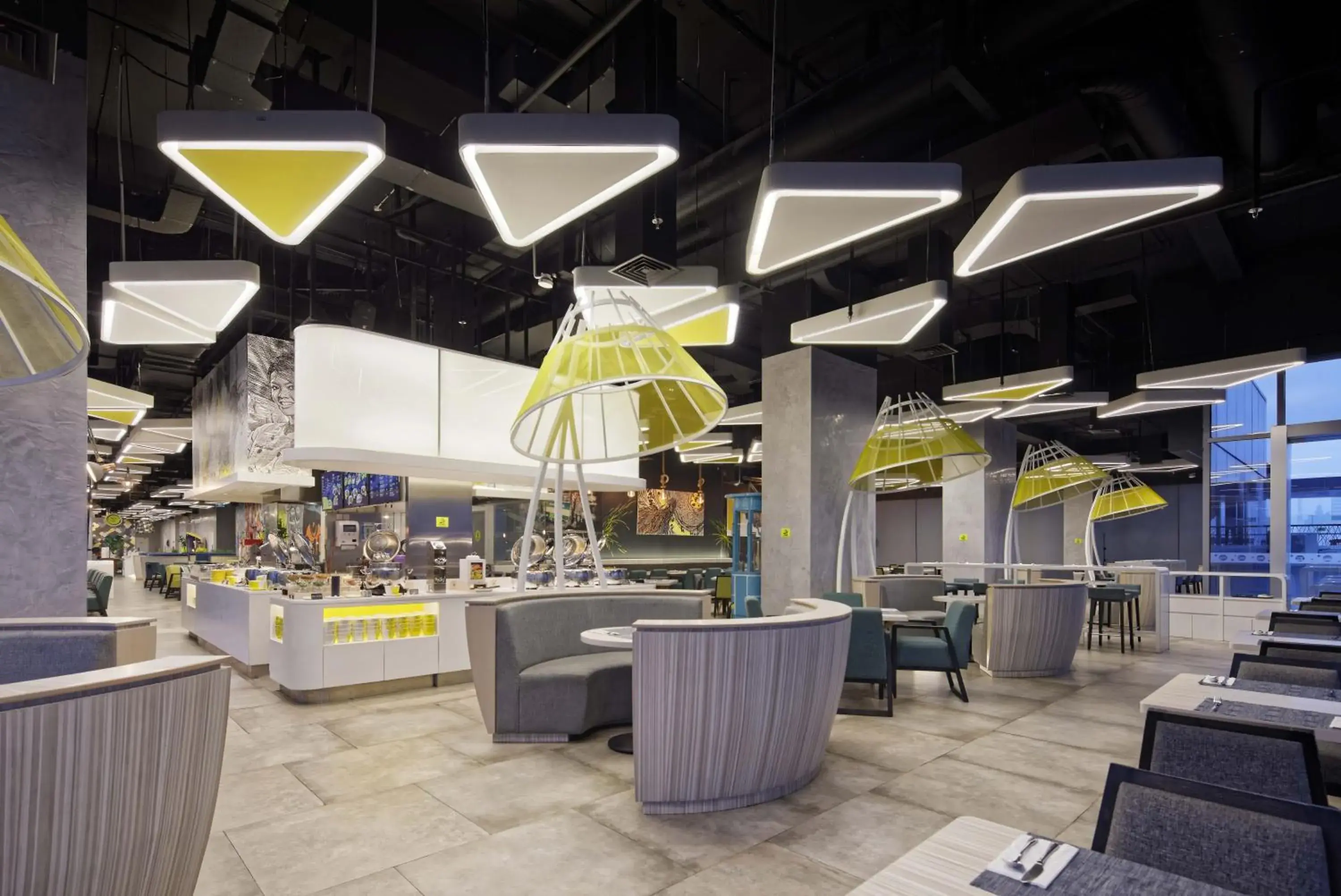 Restaurant/places to eat in YELLO Hotel Harmoni Restaurant/places to eat in YELLO Hotel Harmoni