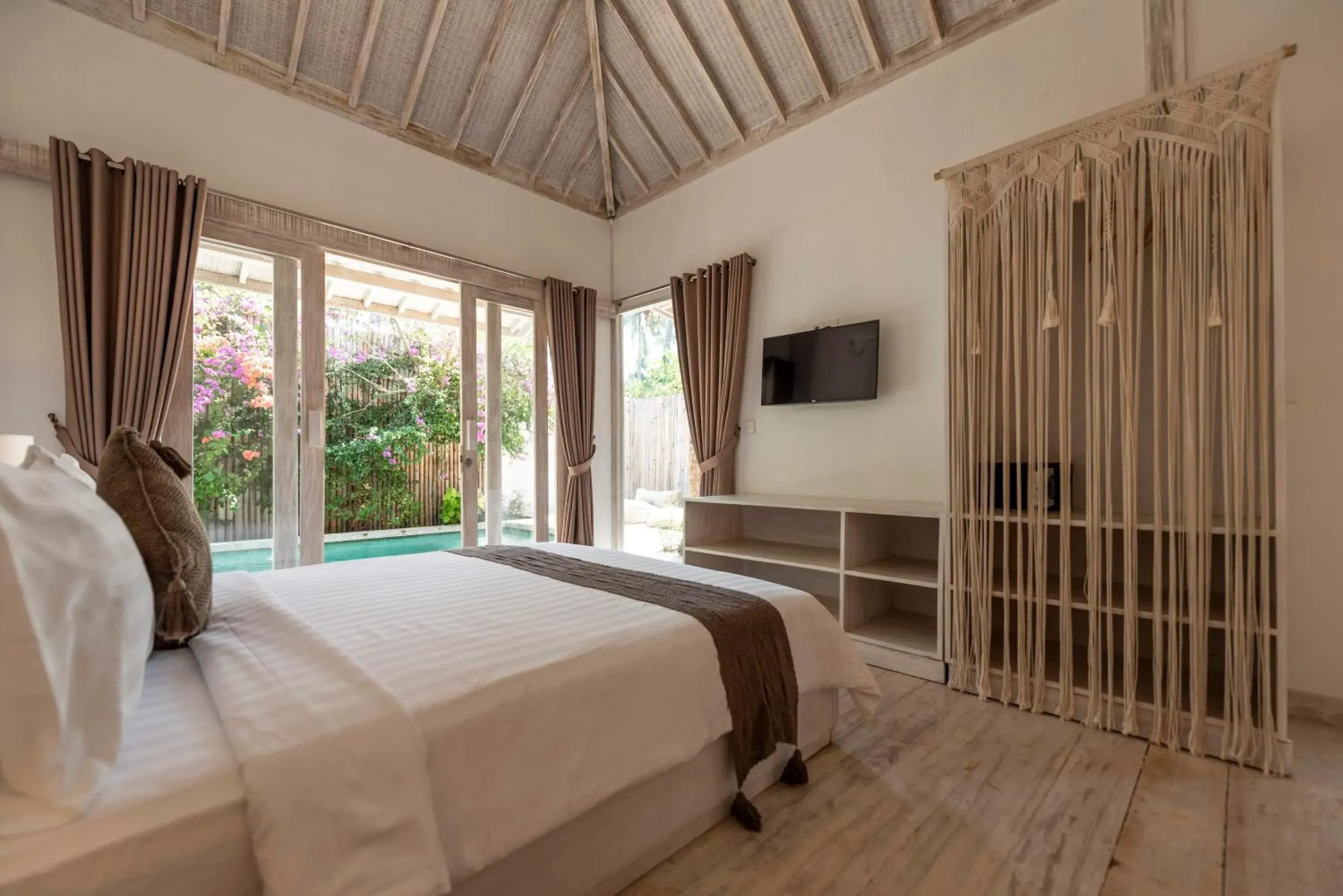 Bed in Villas Edenia - Luxe Villas with Private Pools Bed in Villas Edenia - Luxe Villas with Private Pools