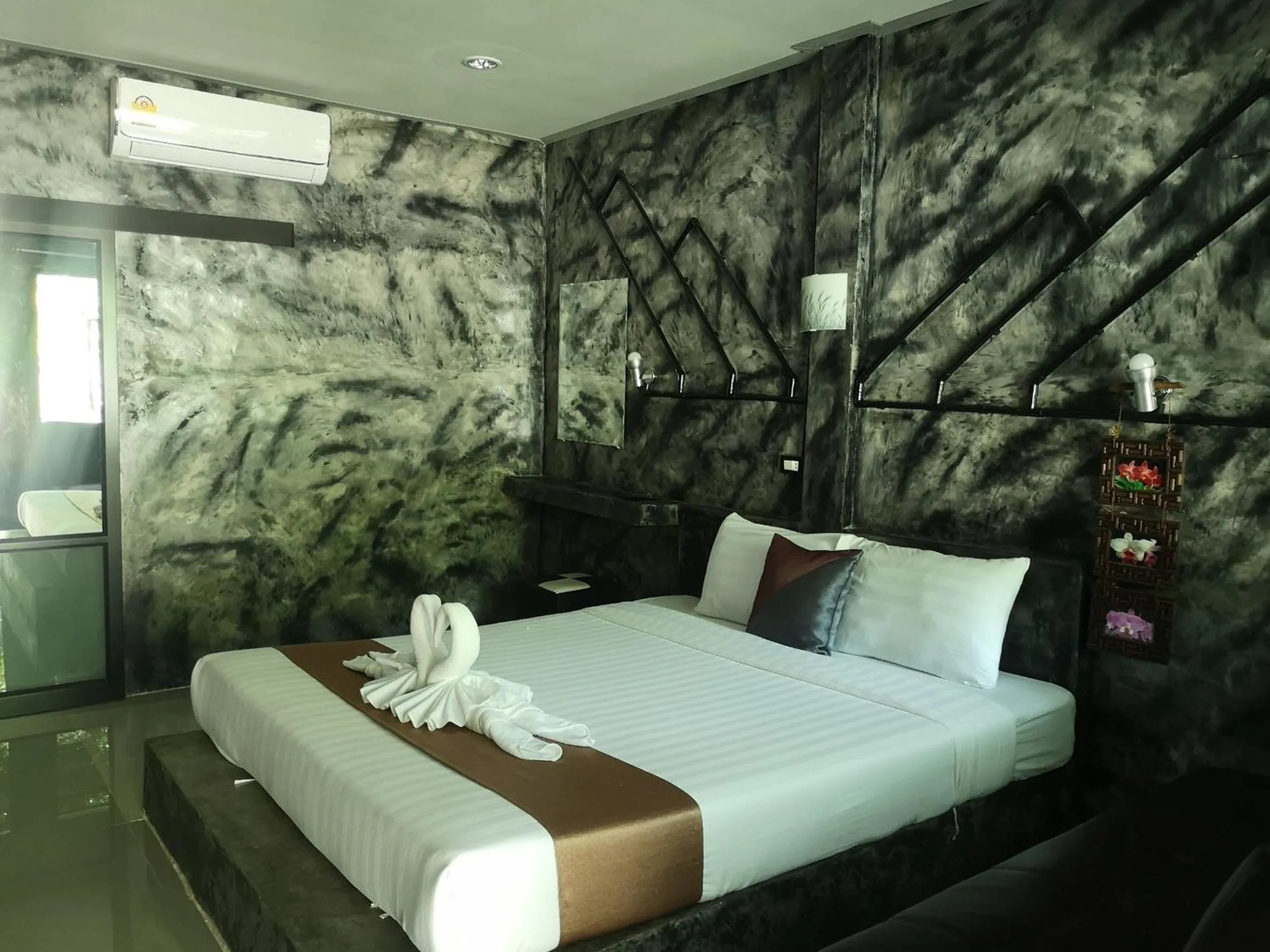 Bed in Keeree Loft Resort คีรีลอฟท์รีสอร์ท