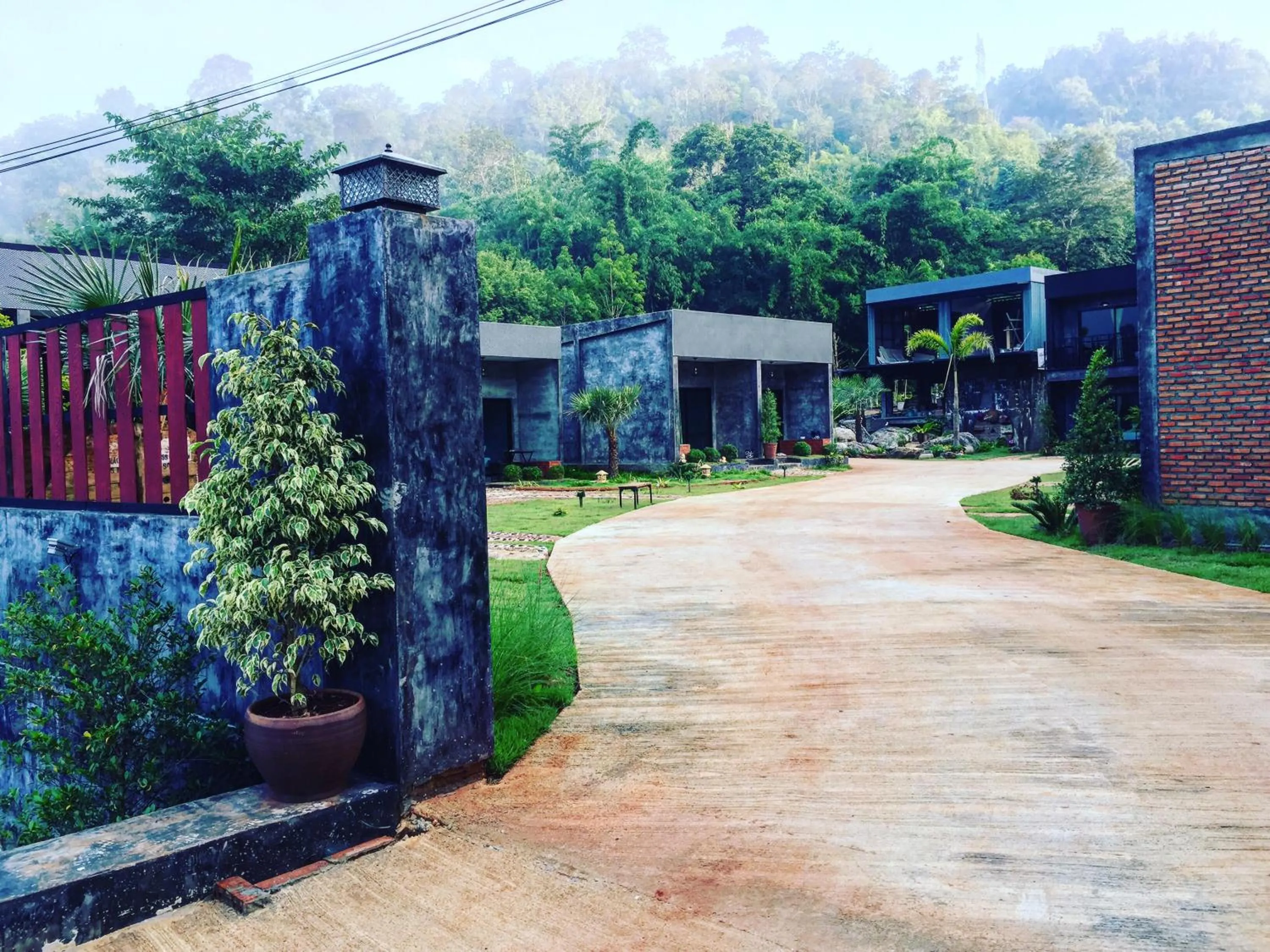 Property building in Keeree Loft Resort คีรีลอฟท์รีสอร์ท