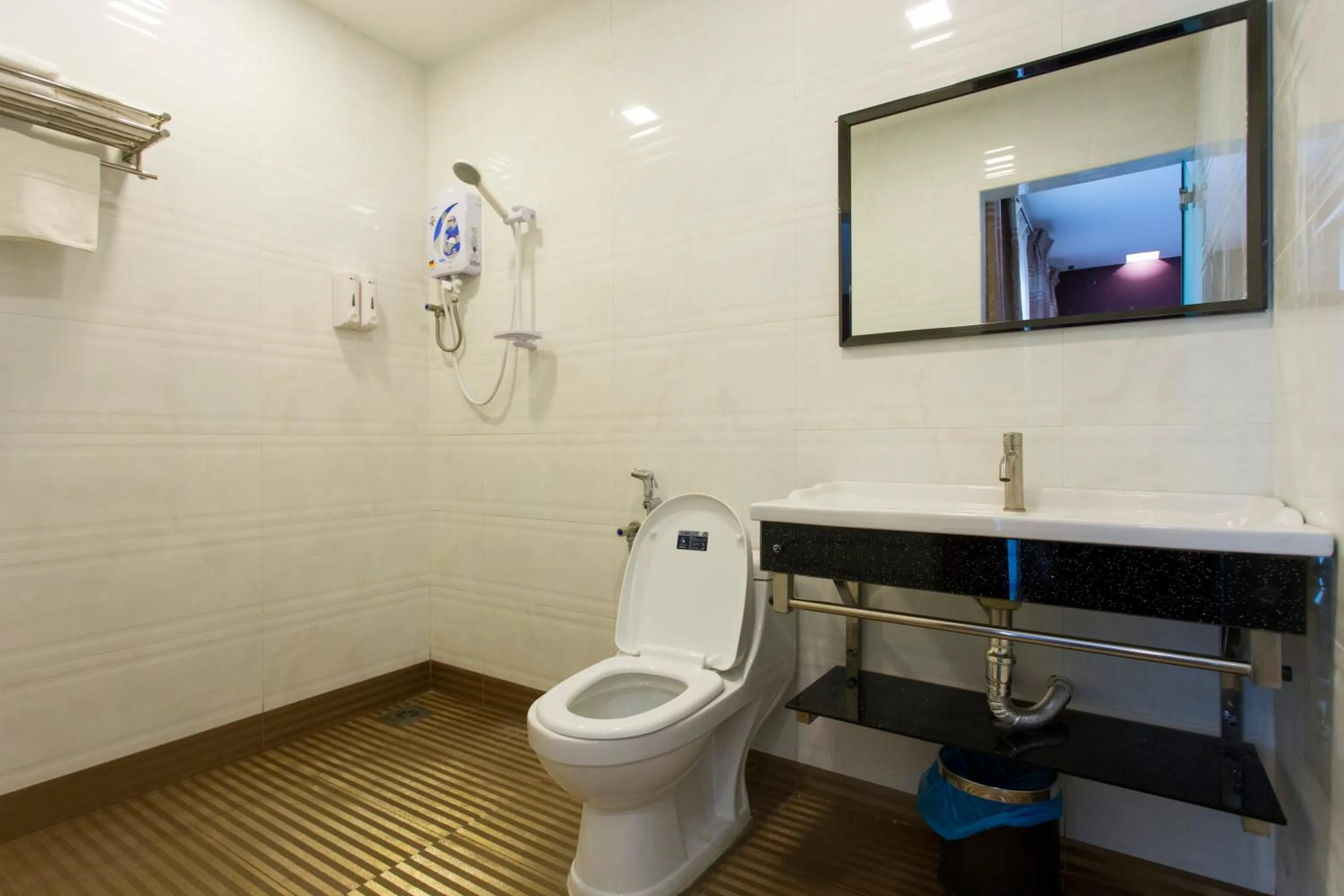 Bathroom in Aloha Hotel SDN BHD