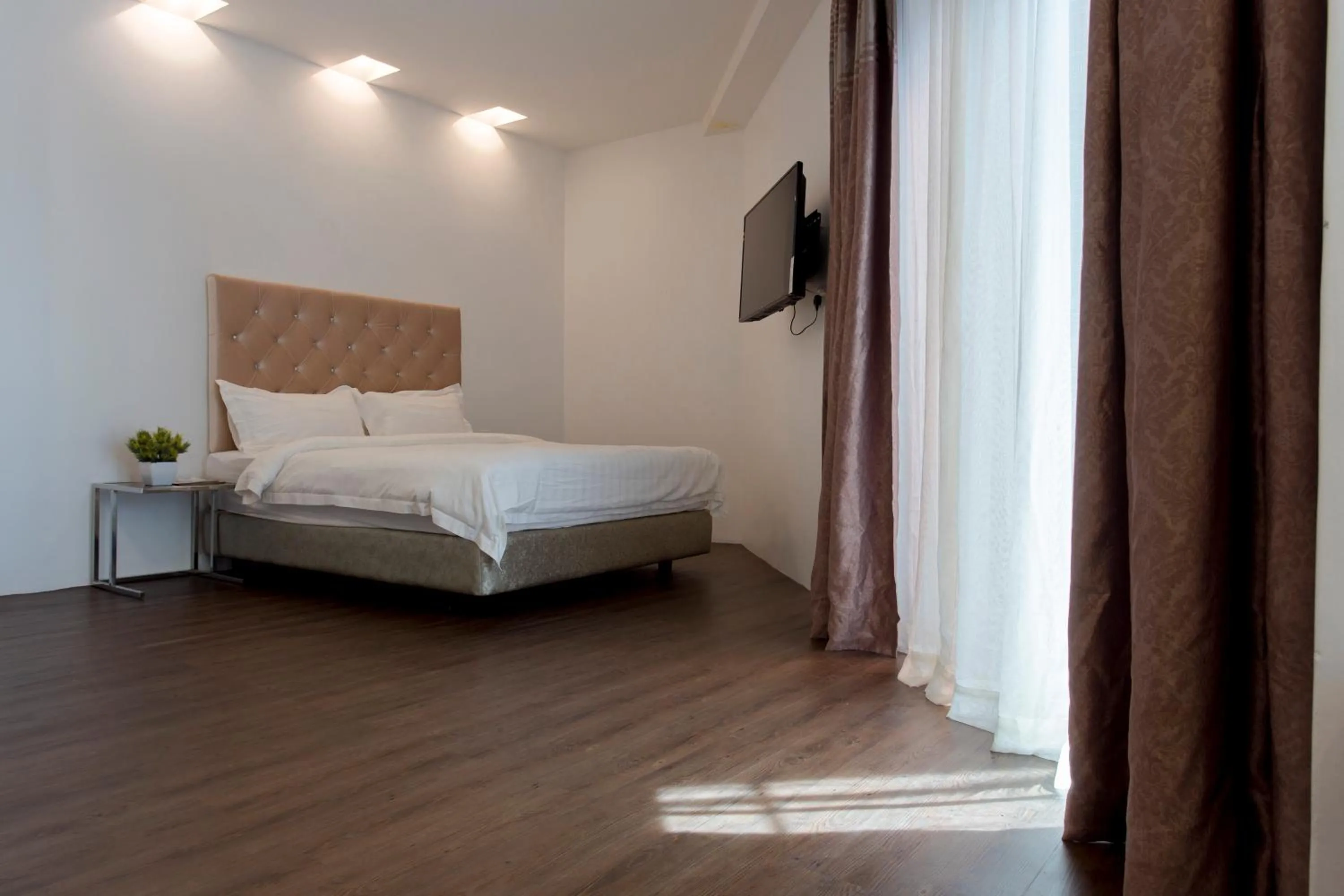 Bedroom, Bed in Aloha Hotel SDN BHD