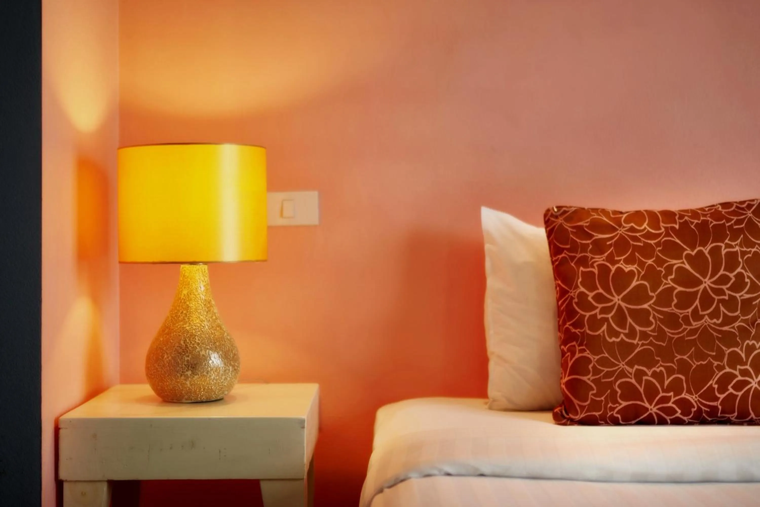 Bed in H Hotel Phrasing