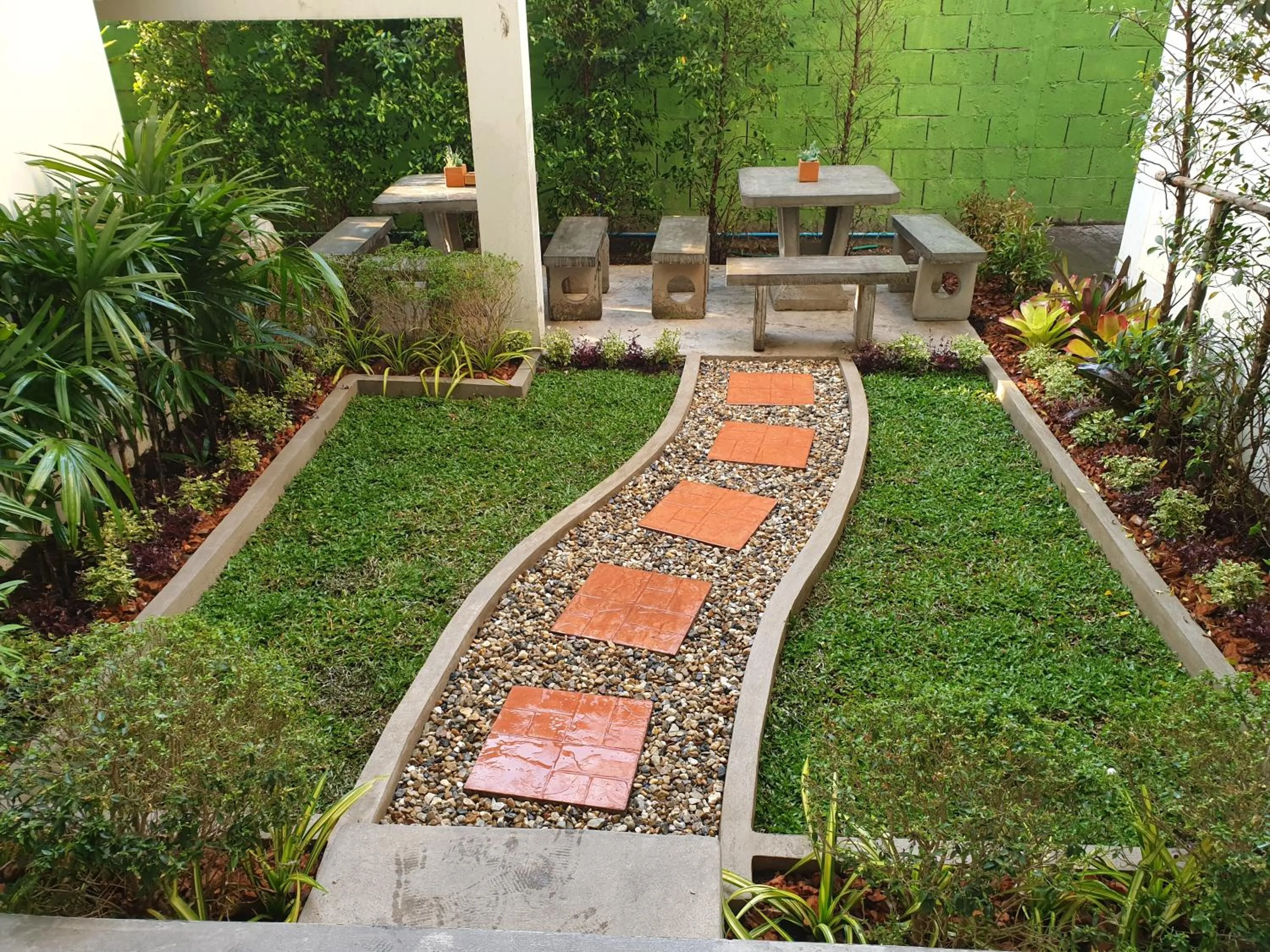 Garden in H Hotel Phrasing