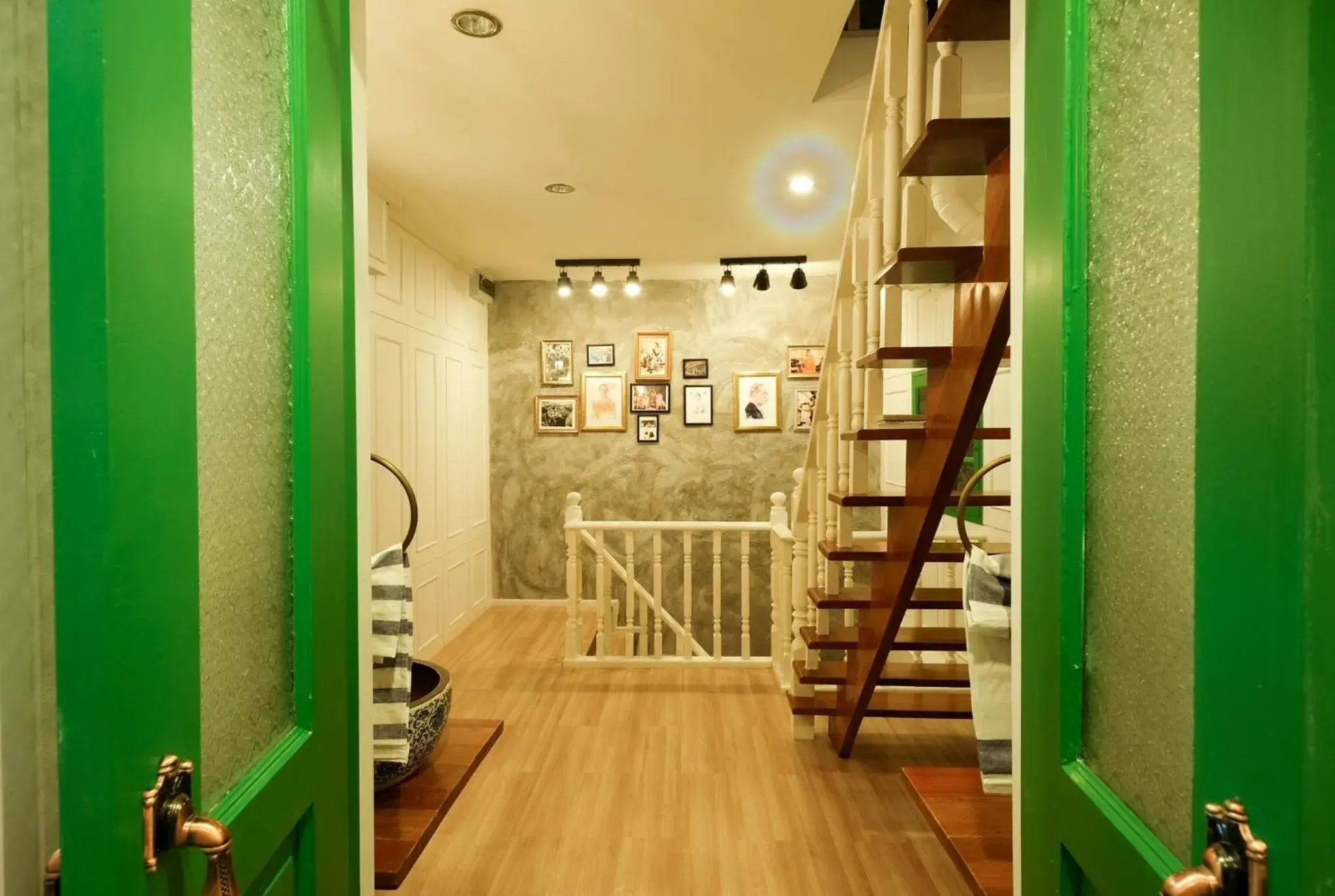 Property building in Ratana Boutique Hostel Property building in Ratana Boutique Hostel