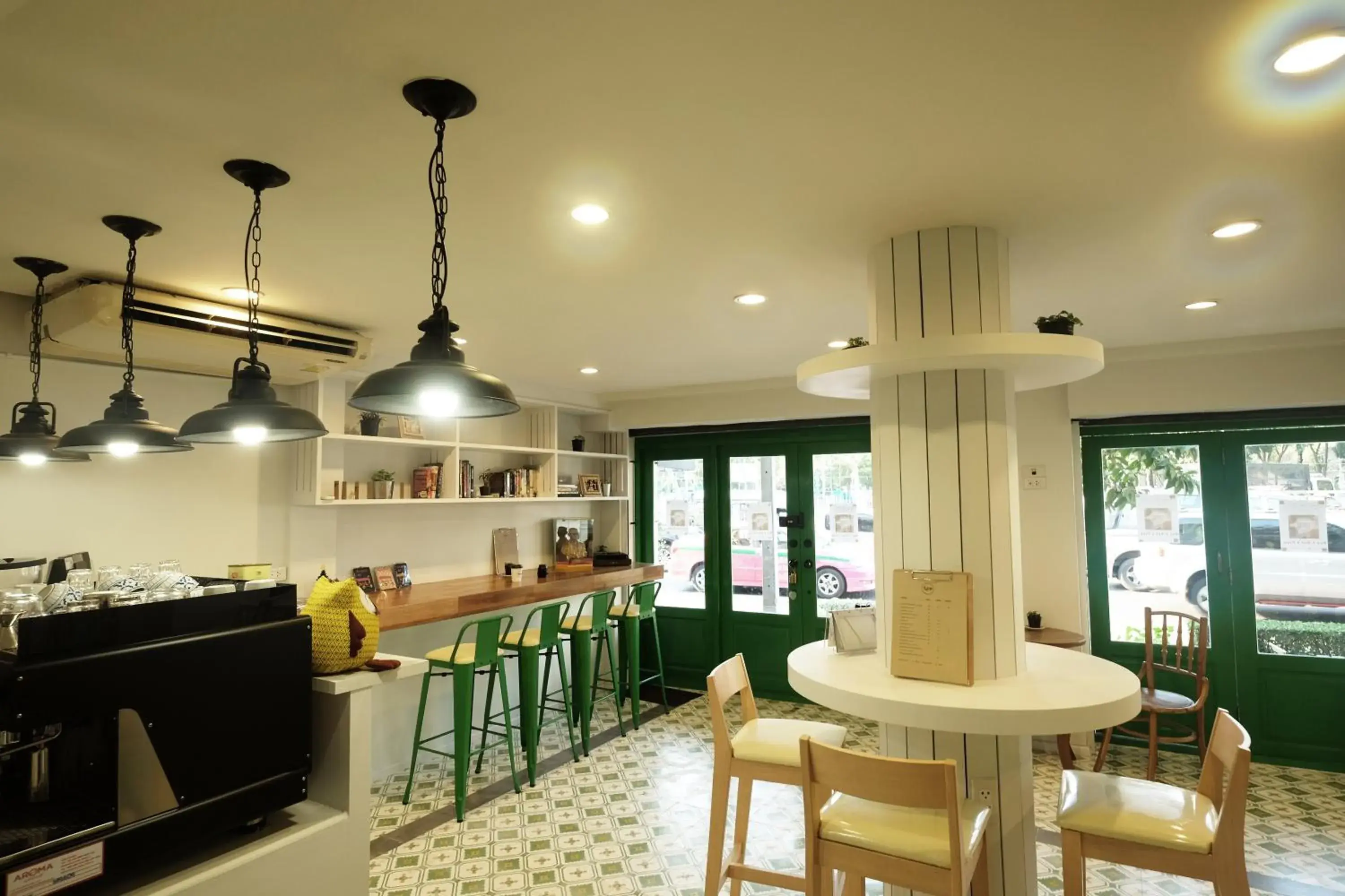 Communal lounge/ TV room in Ratana Boutique Hostel Communal lounge/ TV room in Ratana Boutique Hostel