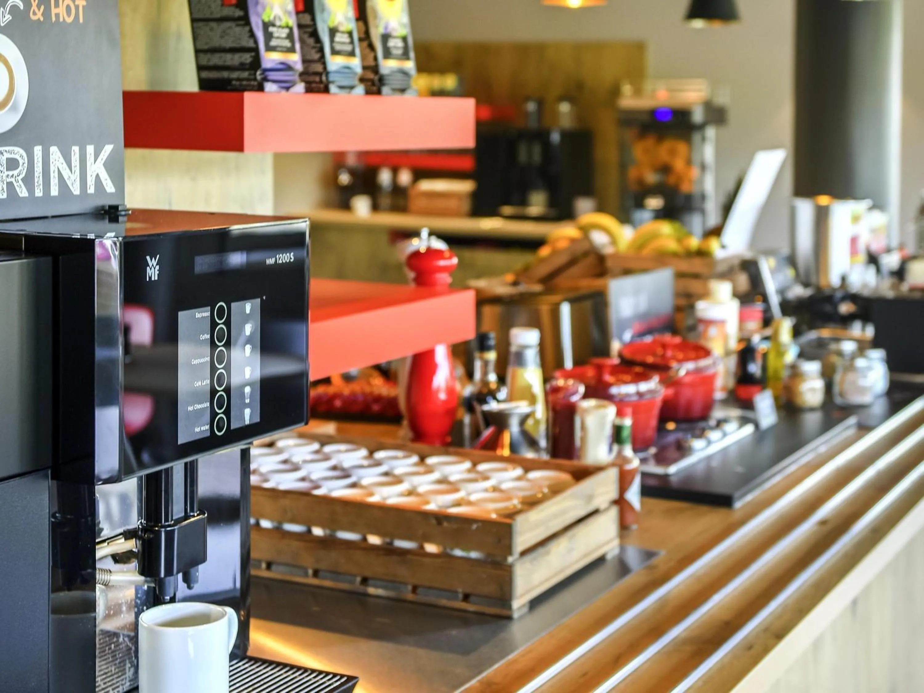 Restaurant/places to eat in Ibis Brussels Erasmus