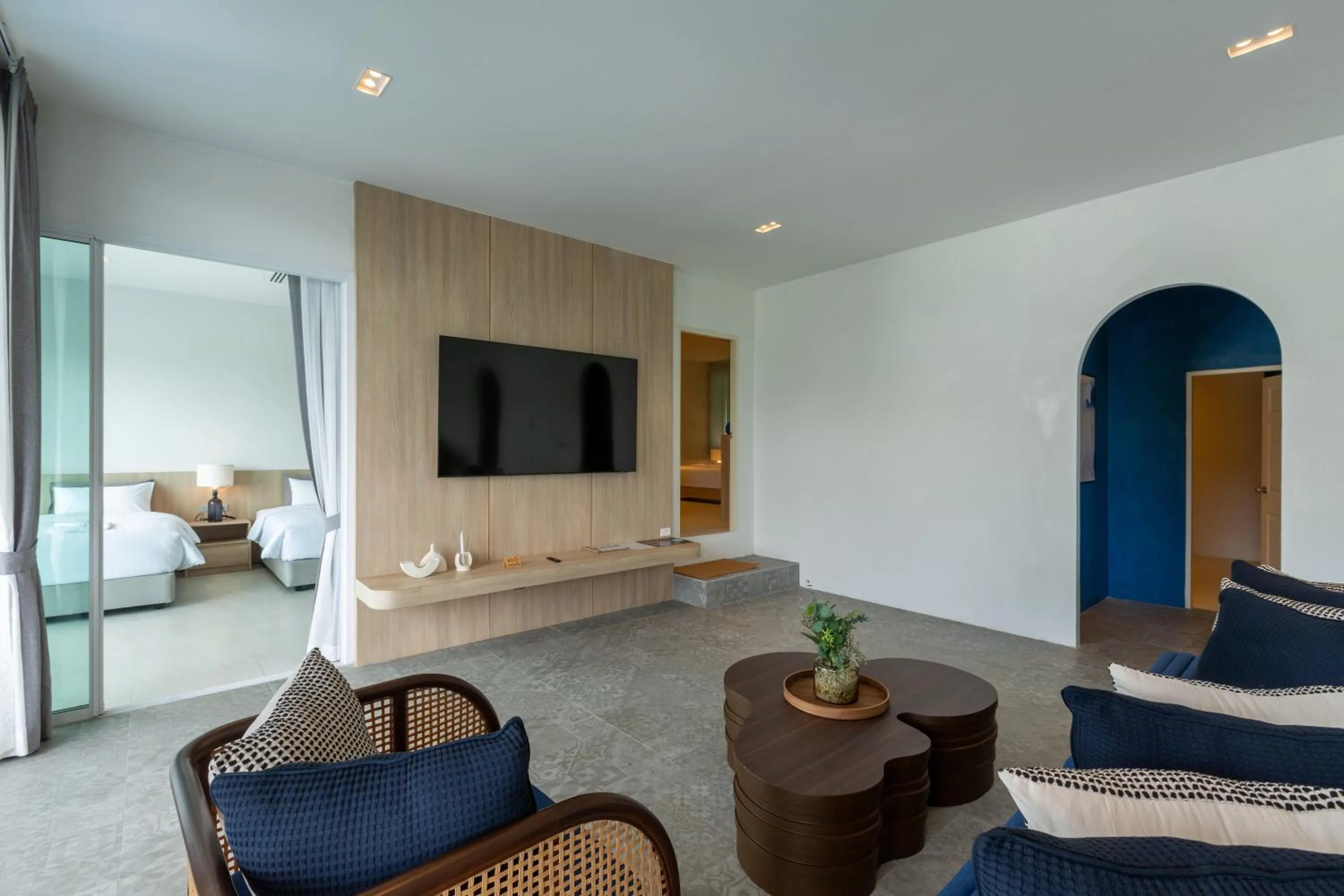 TV and multimedia in Amala Grand Bleu Resort Hilltops - SHA