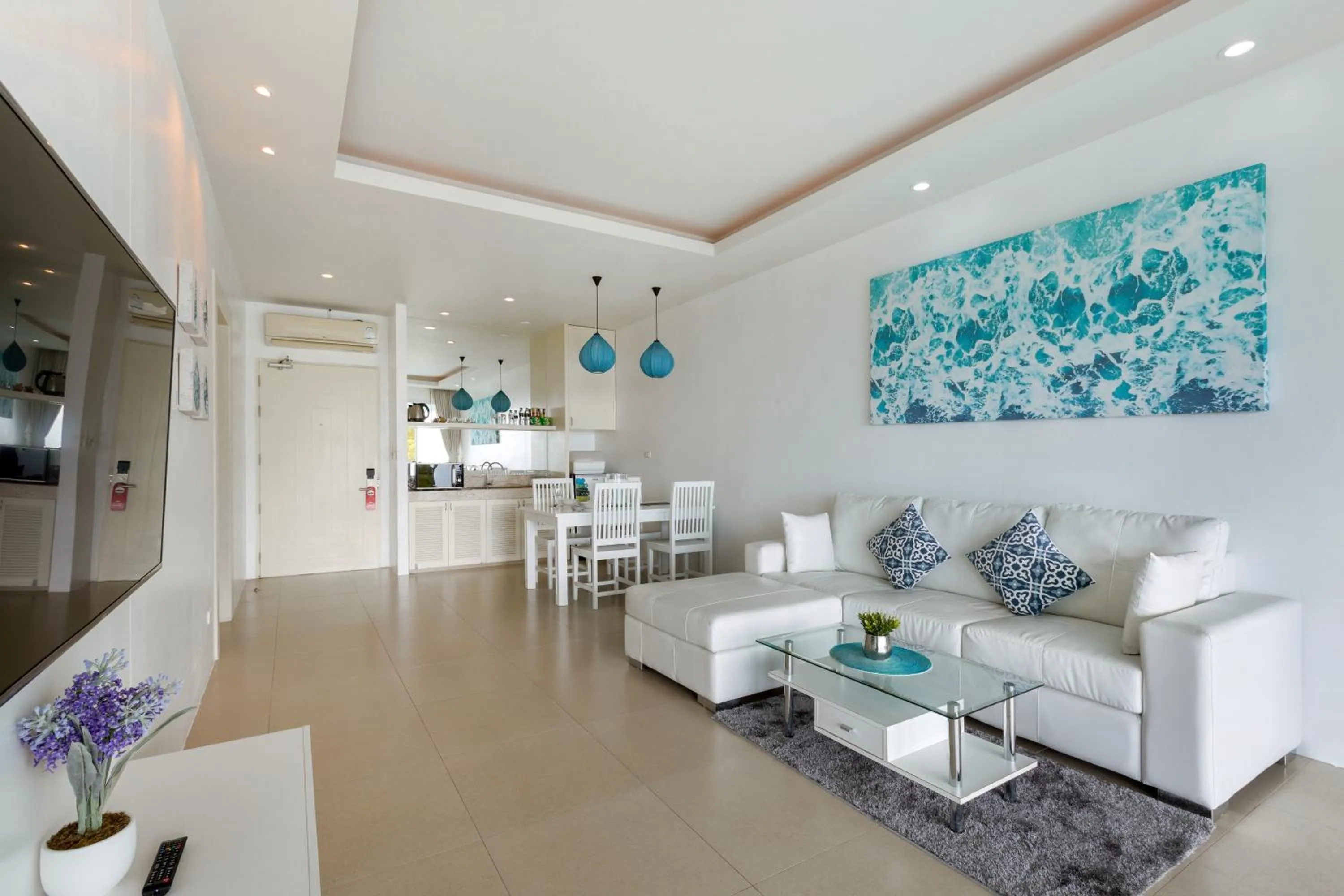 TV and multimedia in Amala Grand Bleu Resort Hilltops - SHA