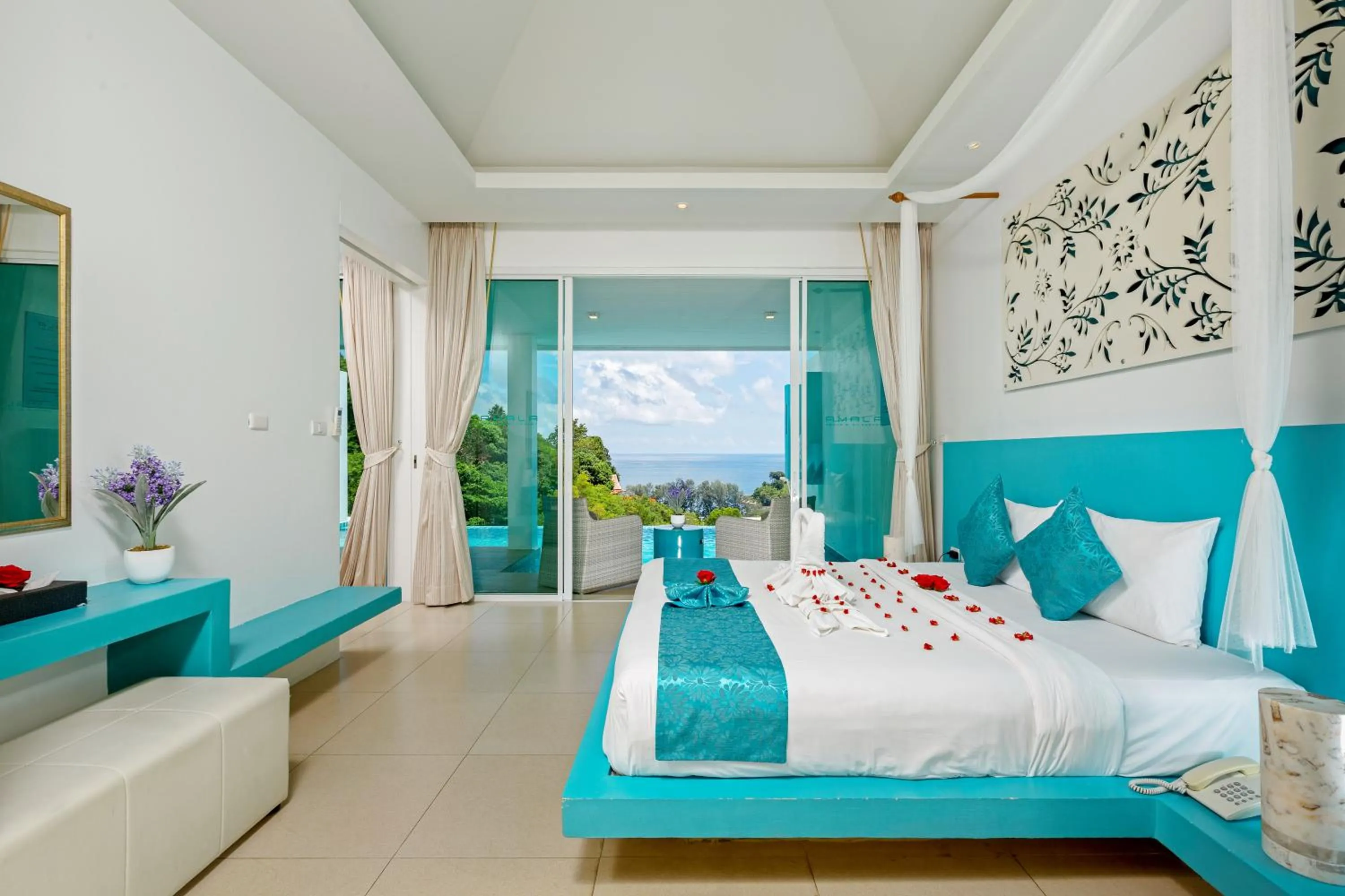 Bedroom, Bed in Amala Grand Bleu Resort Hilltops - SHA