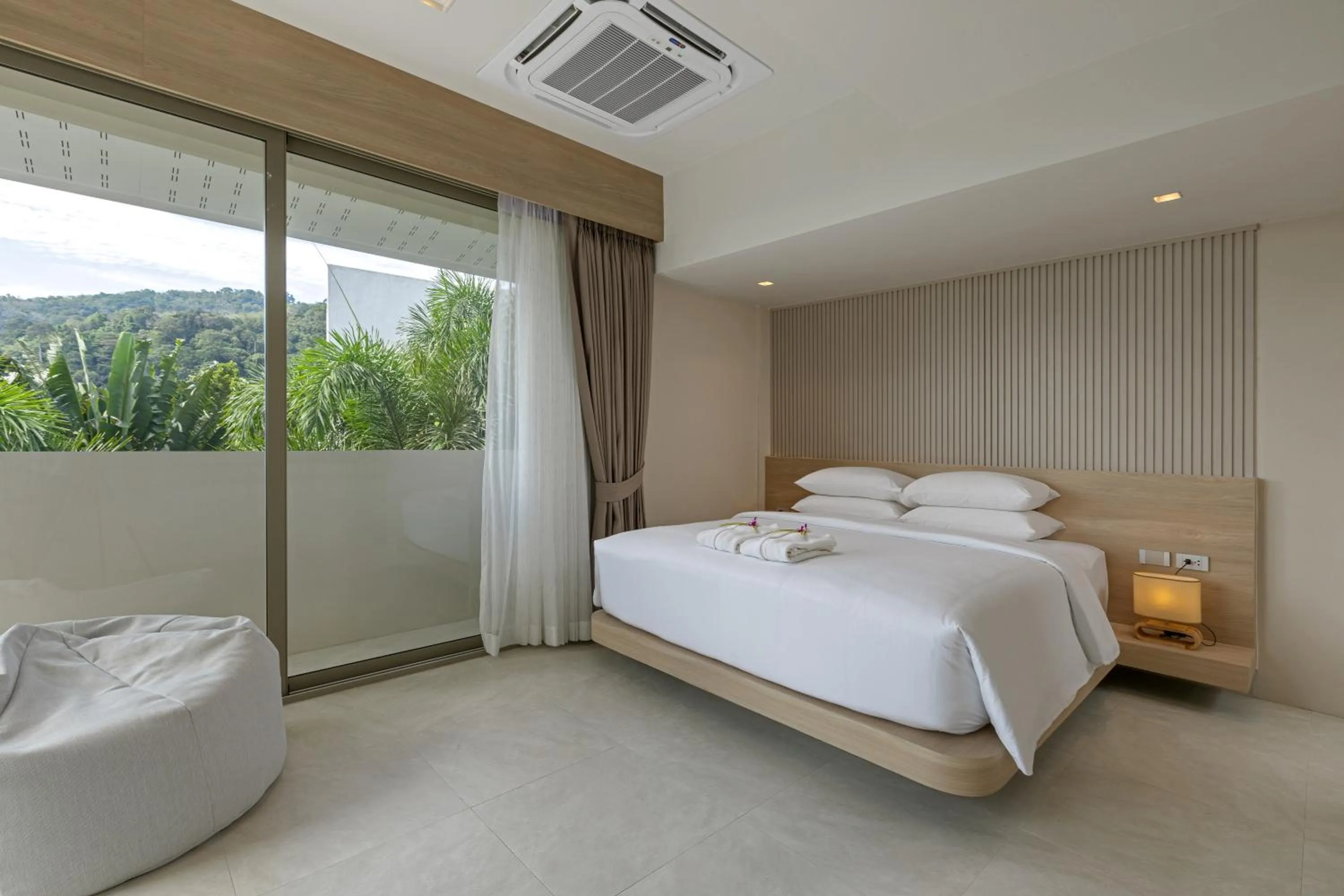 Natural landscape, Bed in Amala Grand Bleu Resort Hilltops - SHA