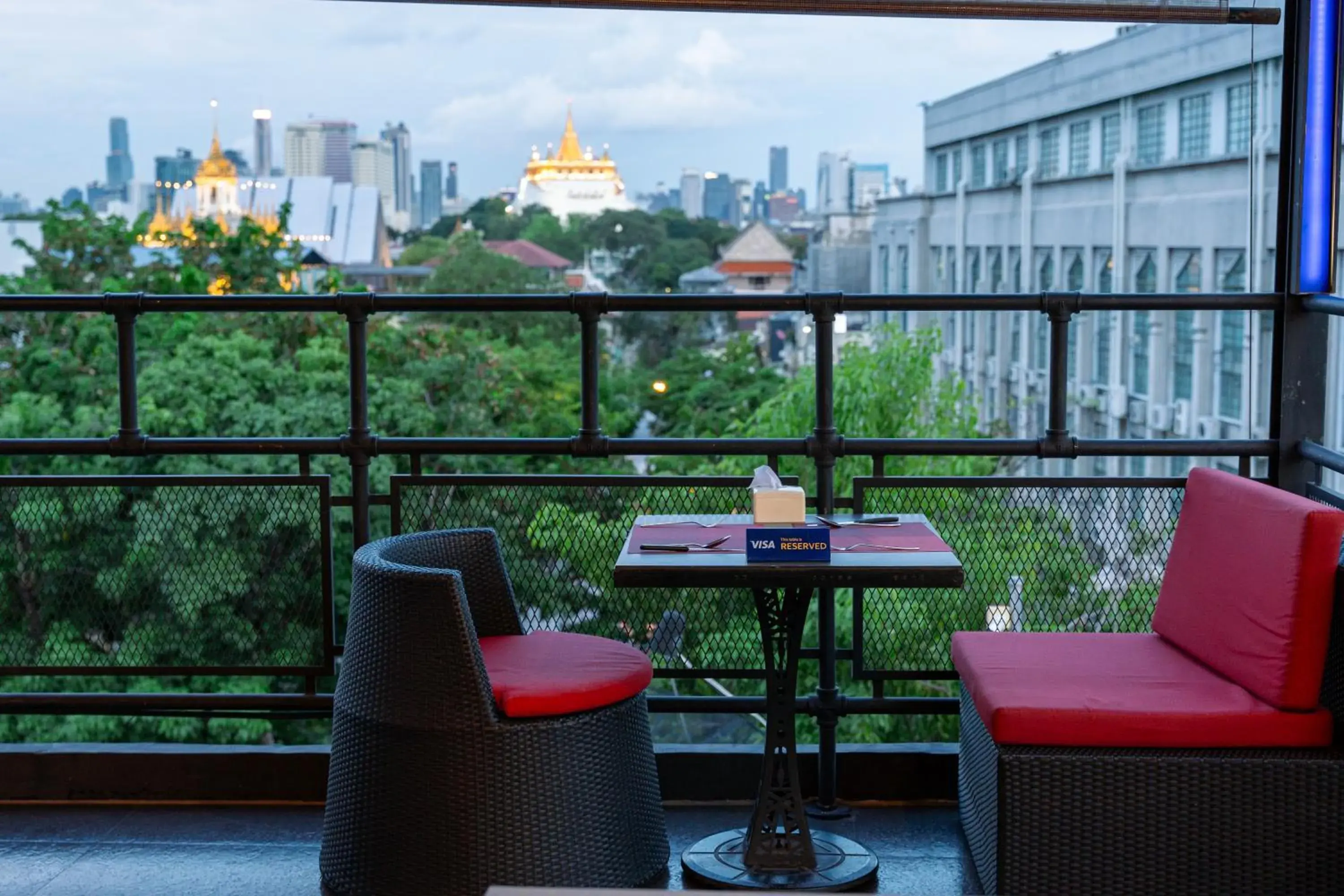 Lounge or bar in The Printing House Poshtel Lounge or bar in The Printing House Poshtel