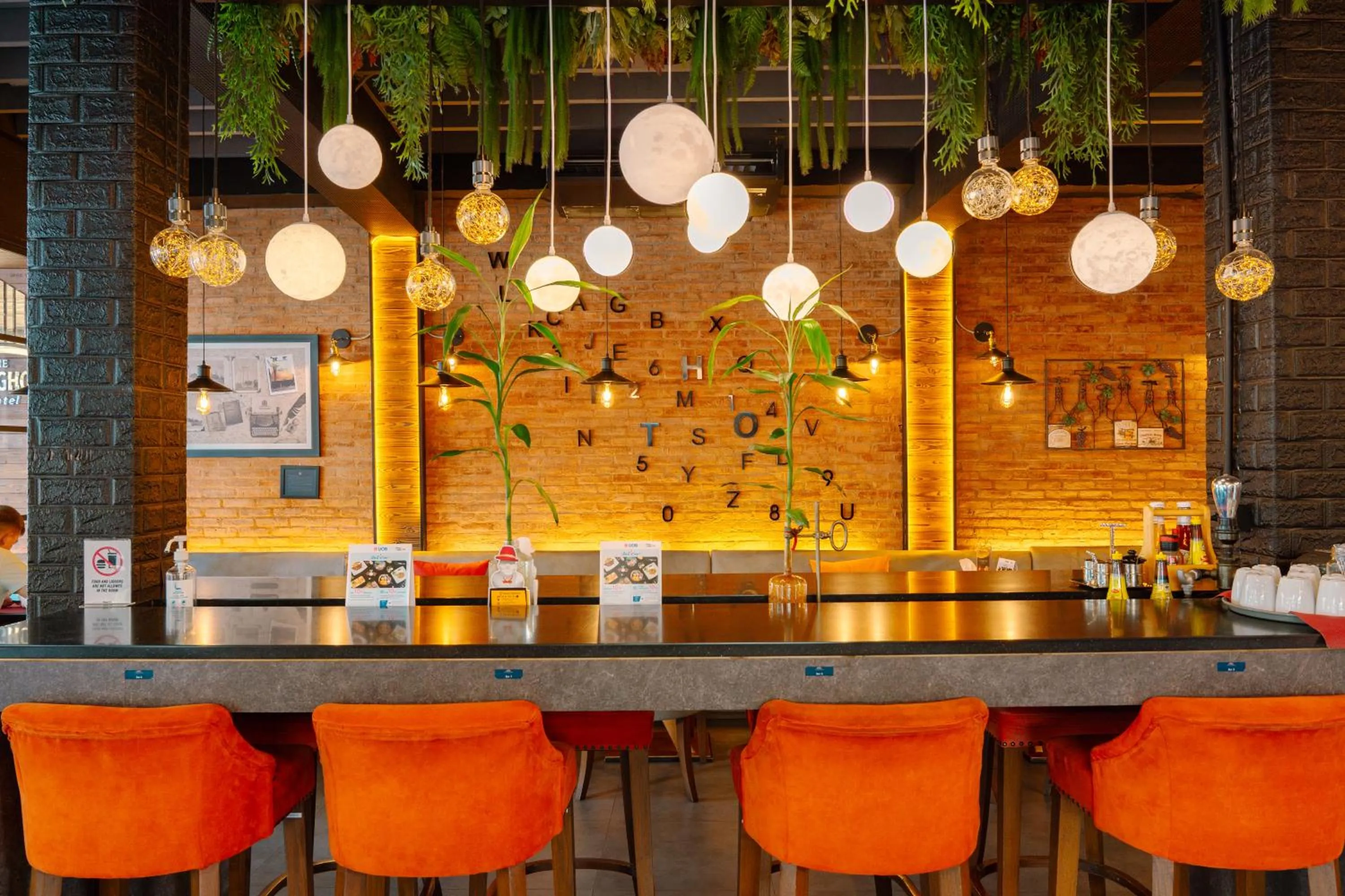 Restaurant/places to eat in The Printing House Poshtel