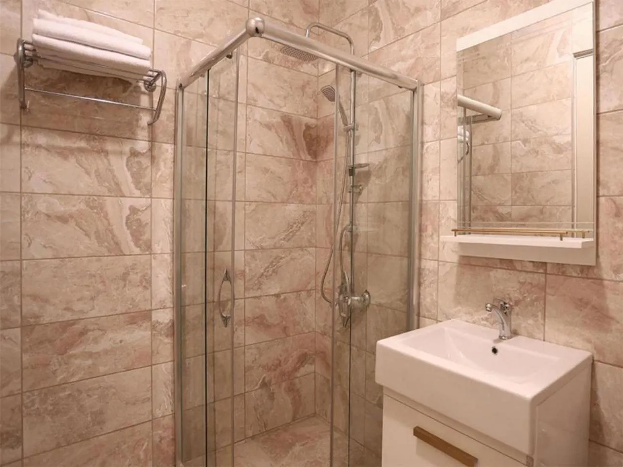 Bathroom in Taksim Green Star Hotel