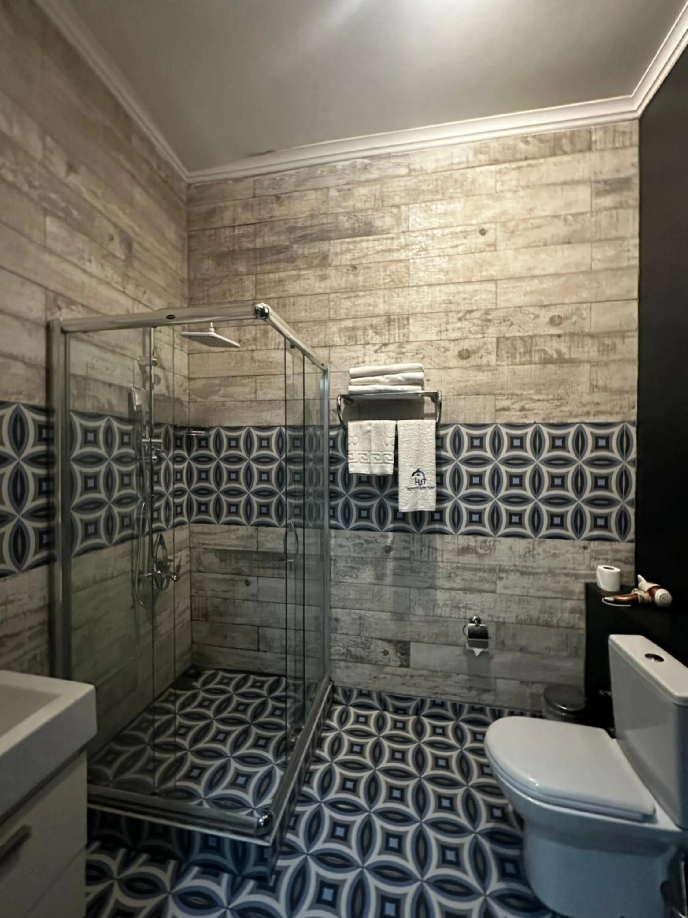 Shower in Taksim Green Star Hotel