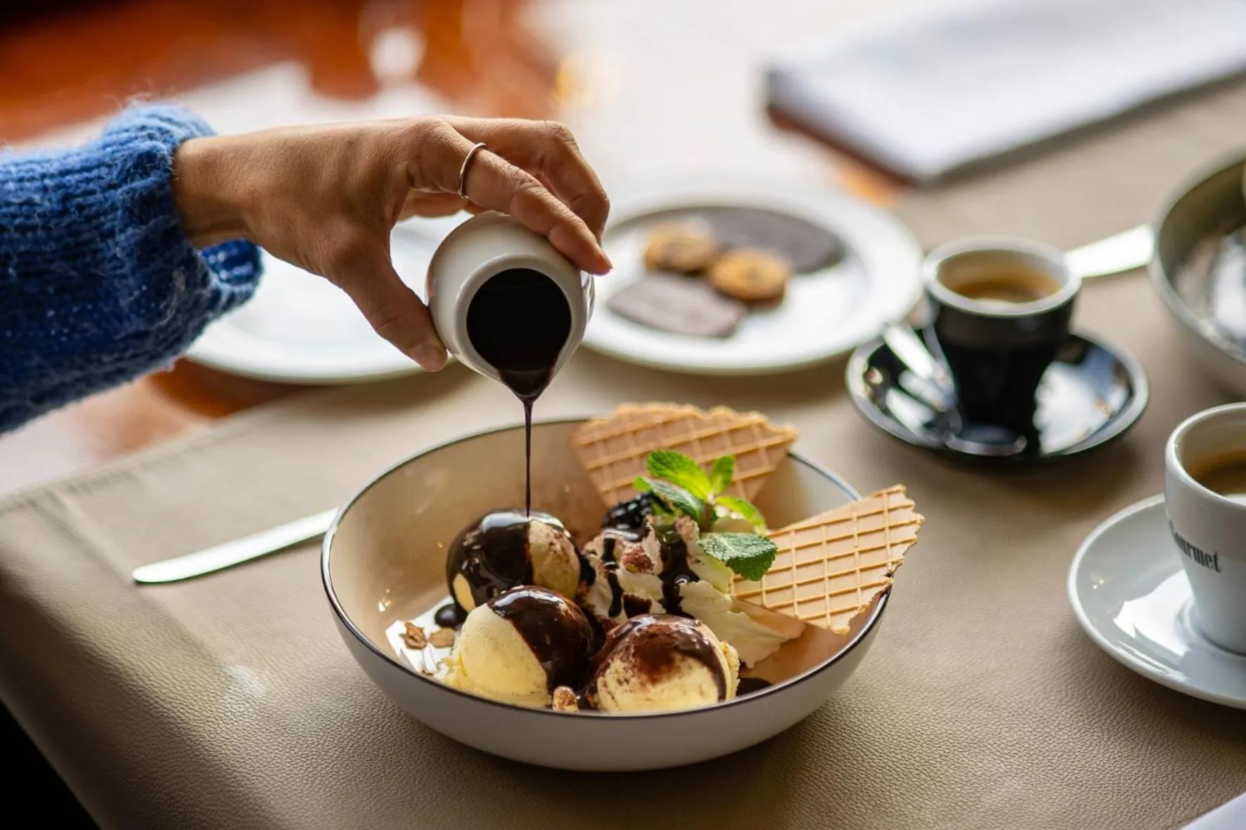 Food and drinks in Hôtel-Restaurant L'Auberge