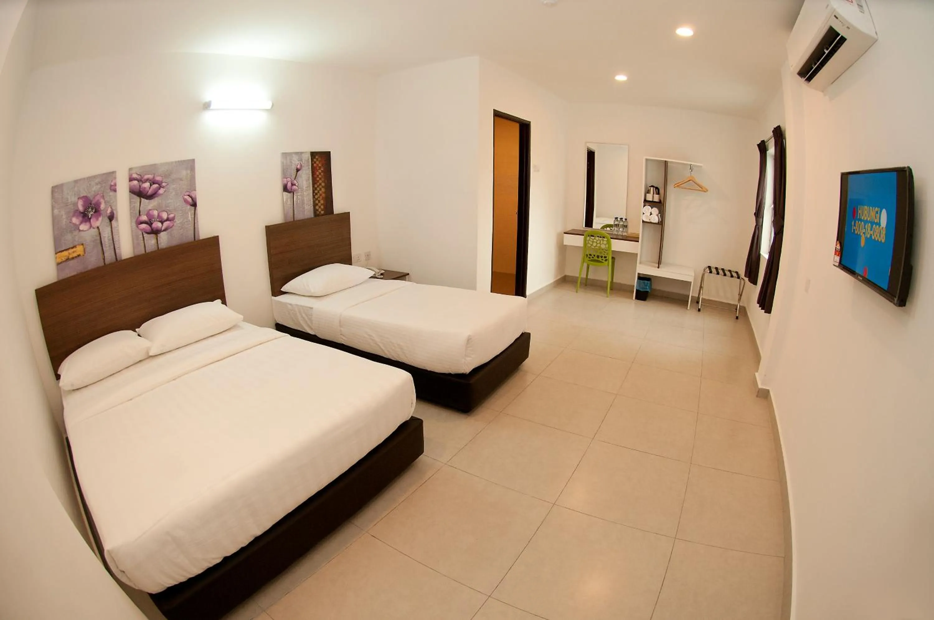 Family, Bed in Hotel Cheqinn