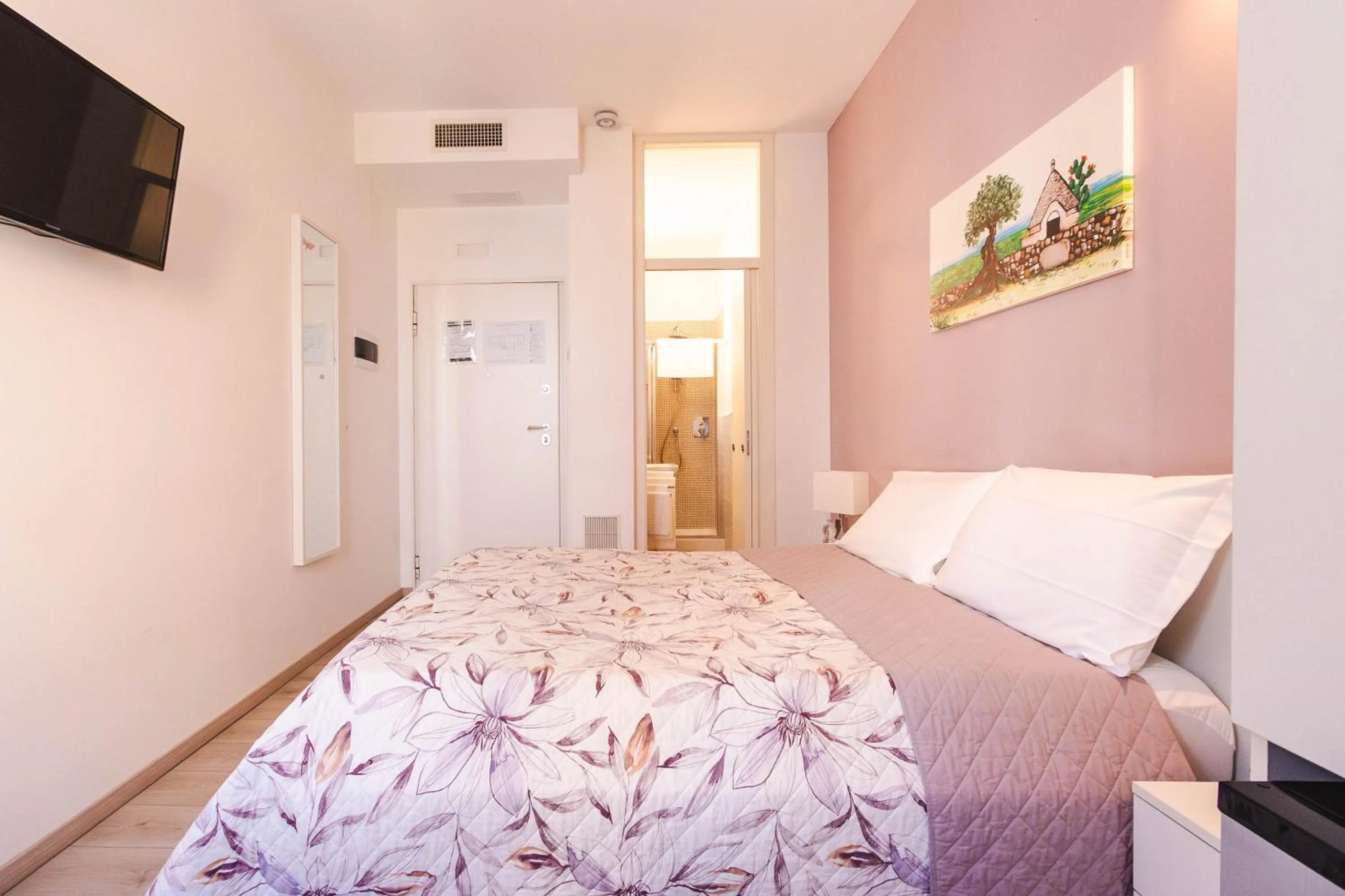 Photo of the whole room, Bed in Dimora Francesca