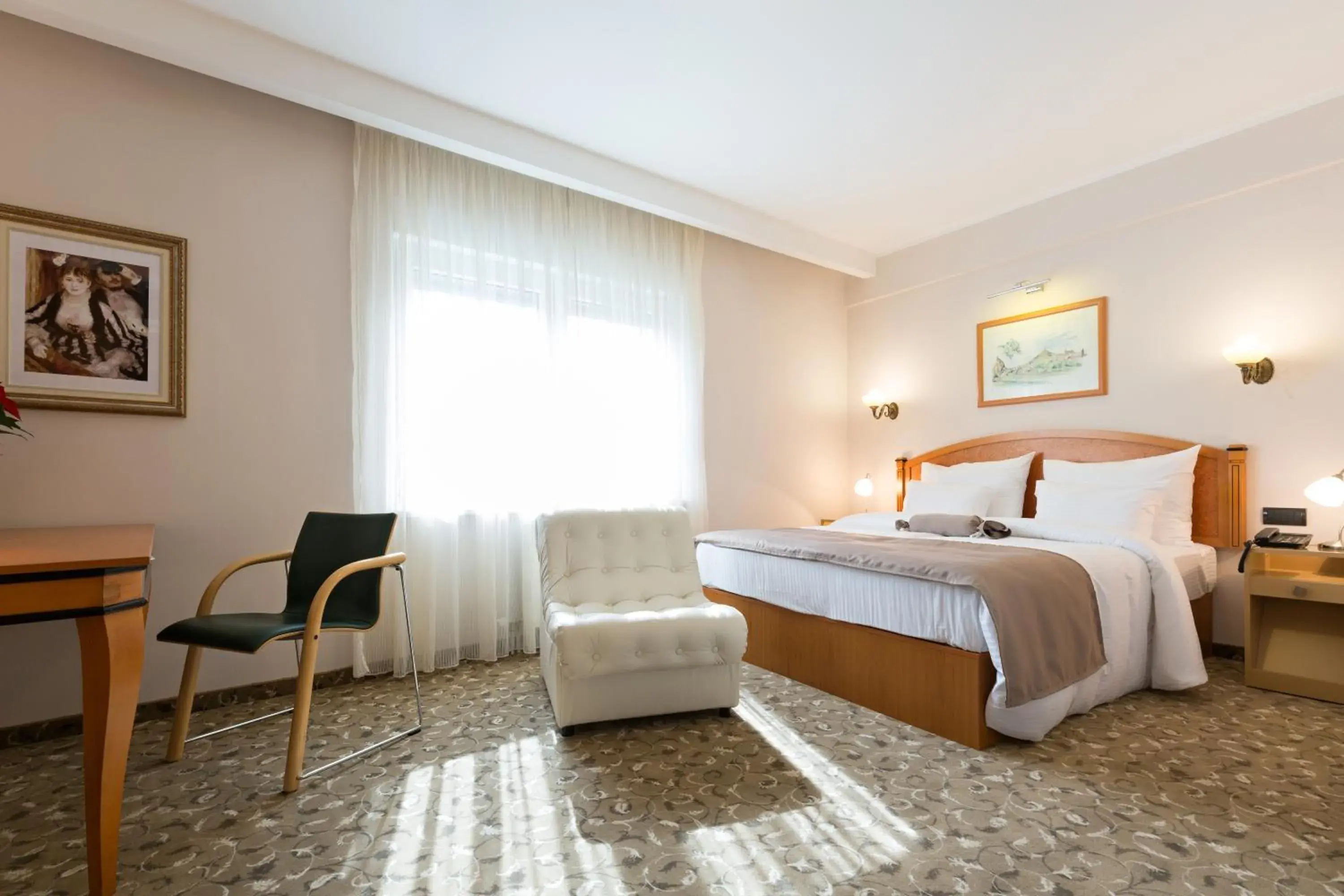 Bedroom, Bed in Hotel Sterling Garni Bedroom, Bed in Hotel Sterling Garni