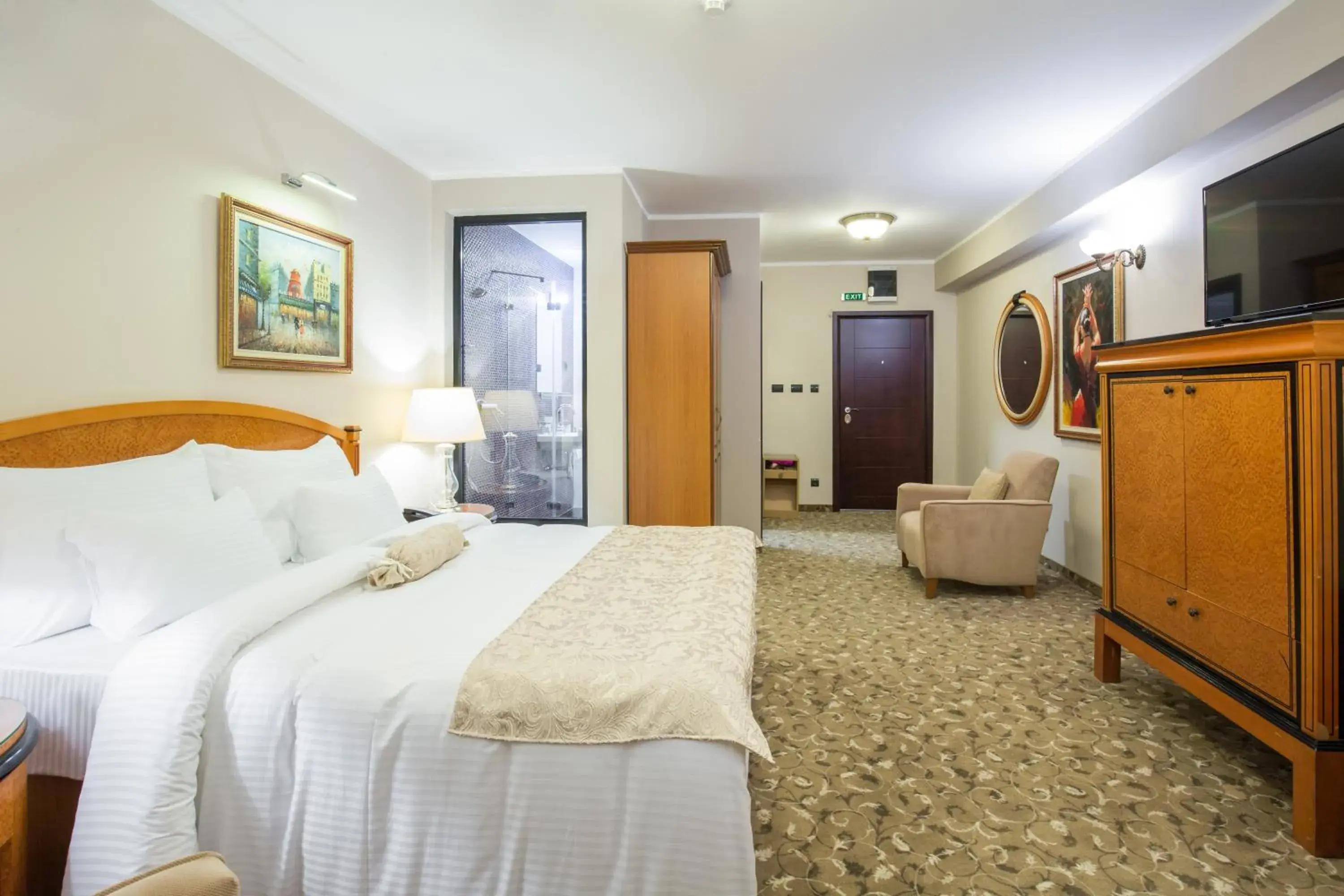 Deluxe King Room in Hotel Sterling Garni Deluxe King Room in Hotel Sterling Garni