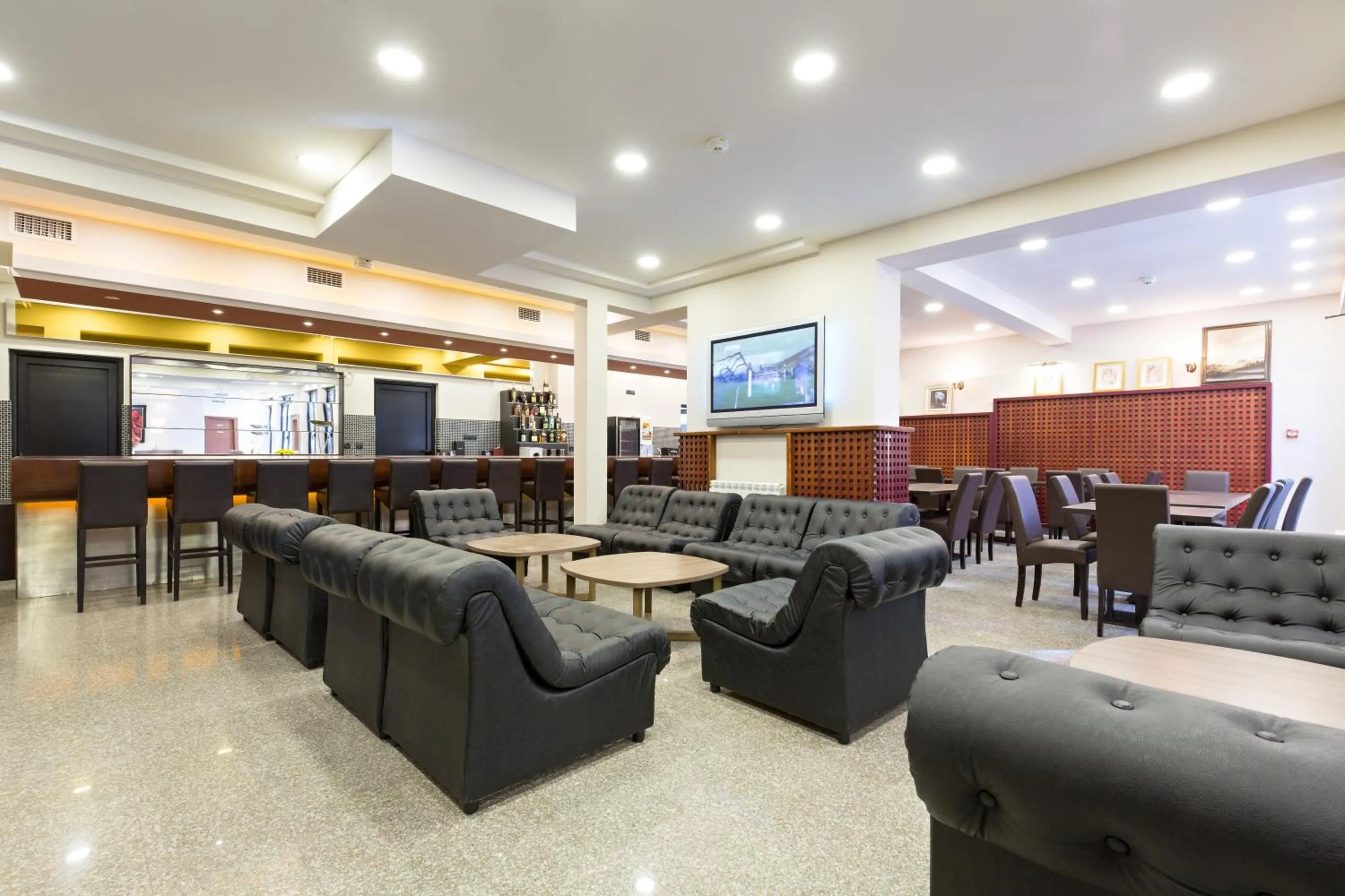Coffee/tea facilities in Hotel Sterling Garni