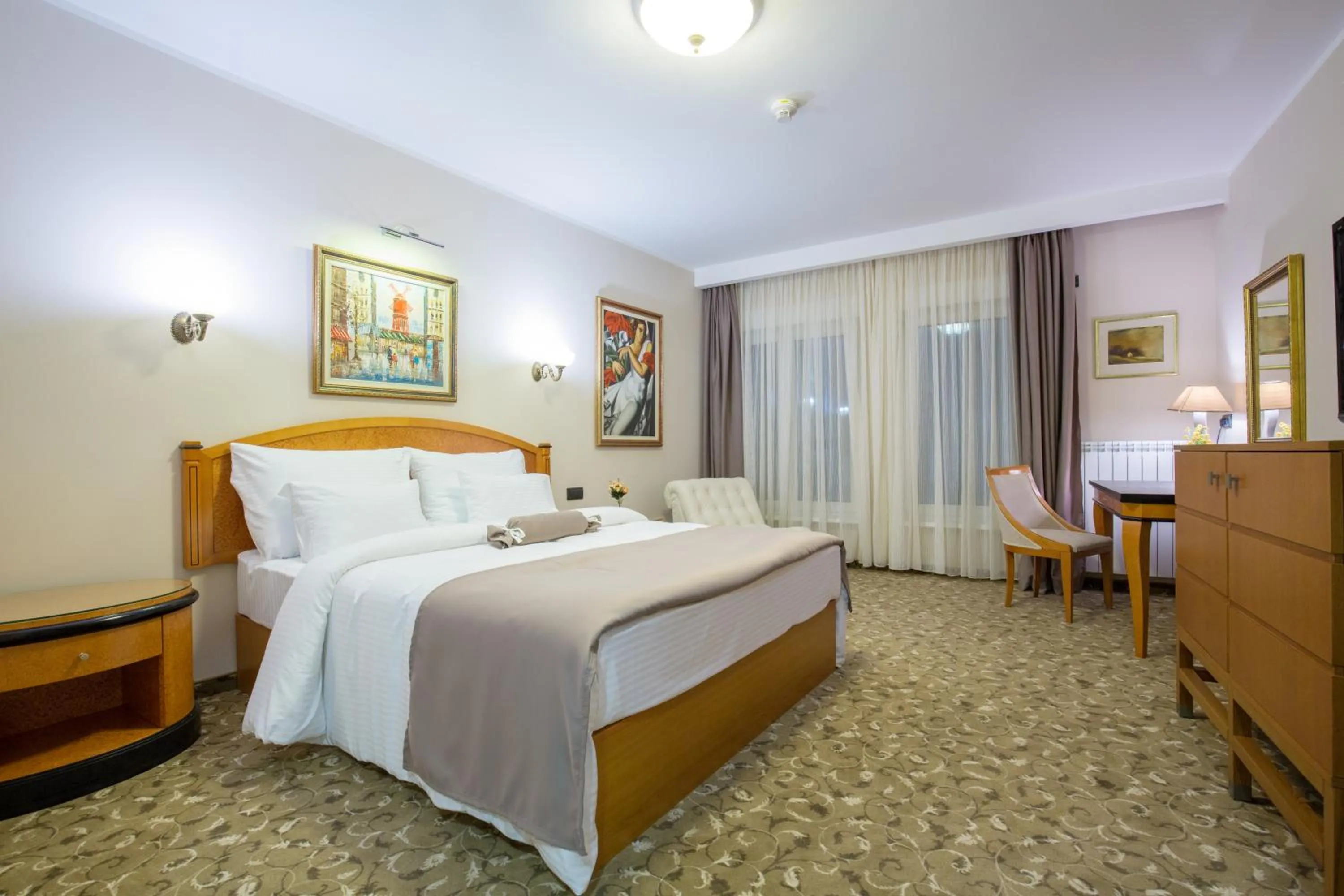 Bedroom, Bed in Hotel Sterling Garni