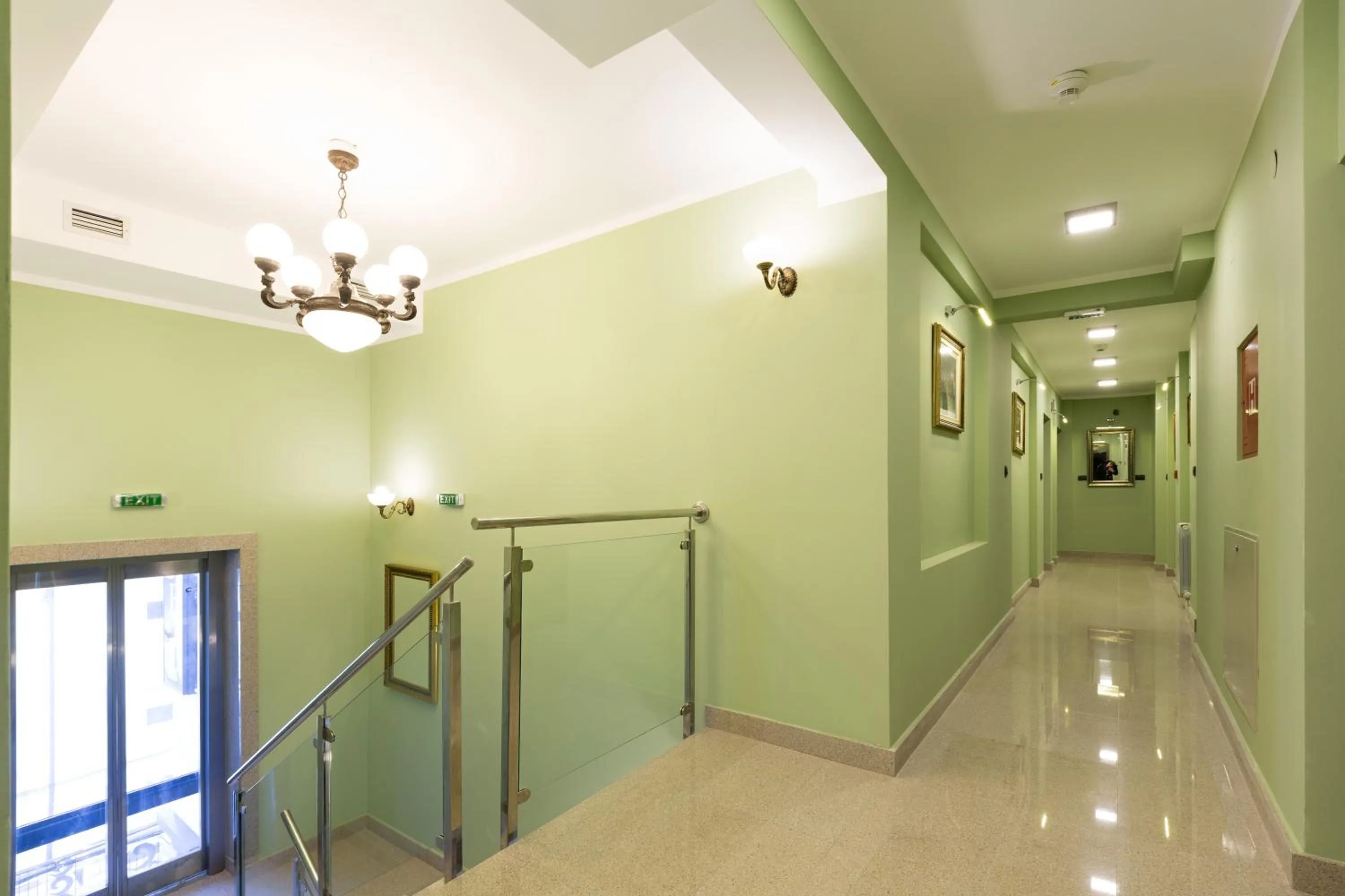 Area and facilities in Hotel Sterling Garni