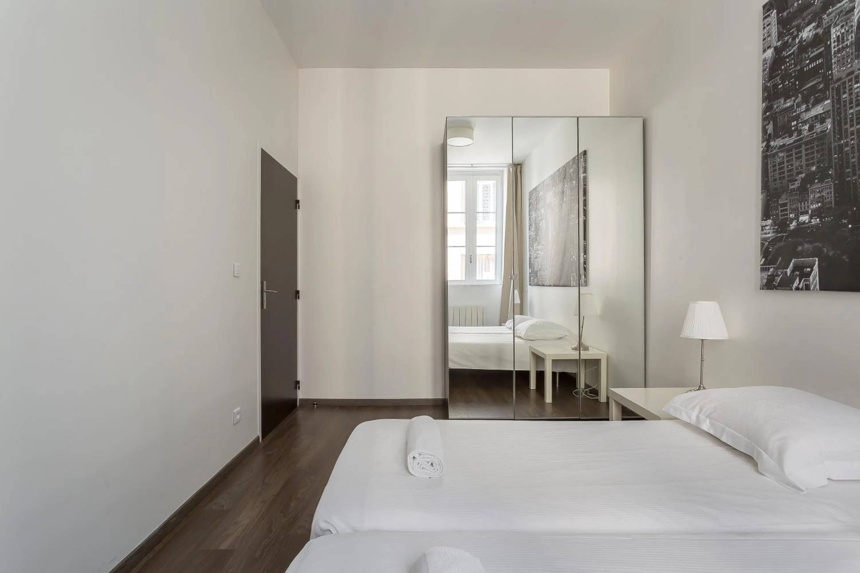 Bedroom in LE JACQUARD Garage Lyon Centre pour 2 à 8 pers