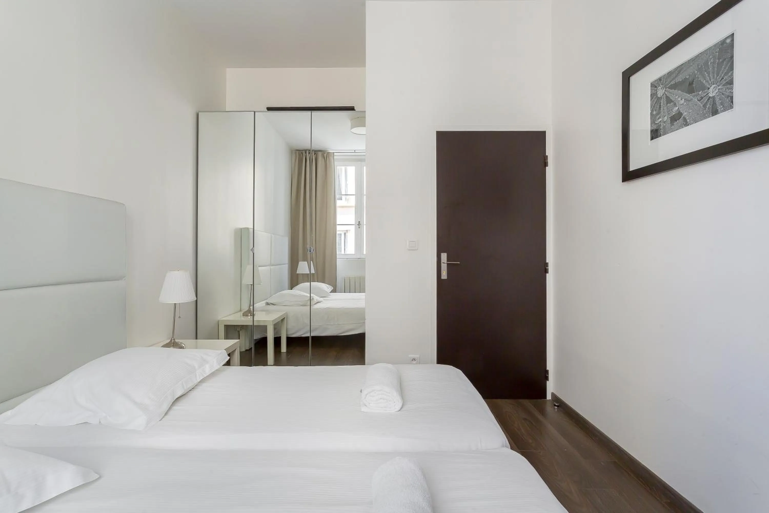 Bedroom in LE JACQUARD Garage Lyon Centre pour 2 à 8 pers