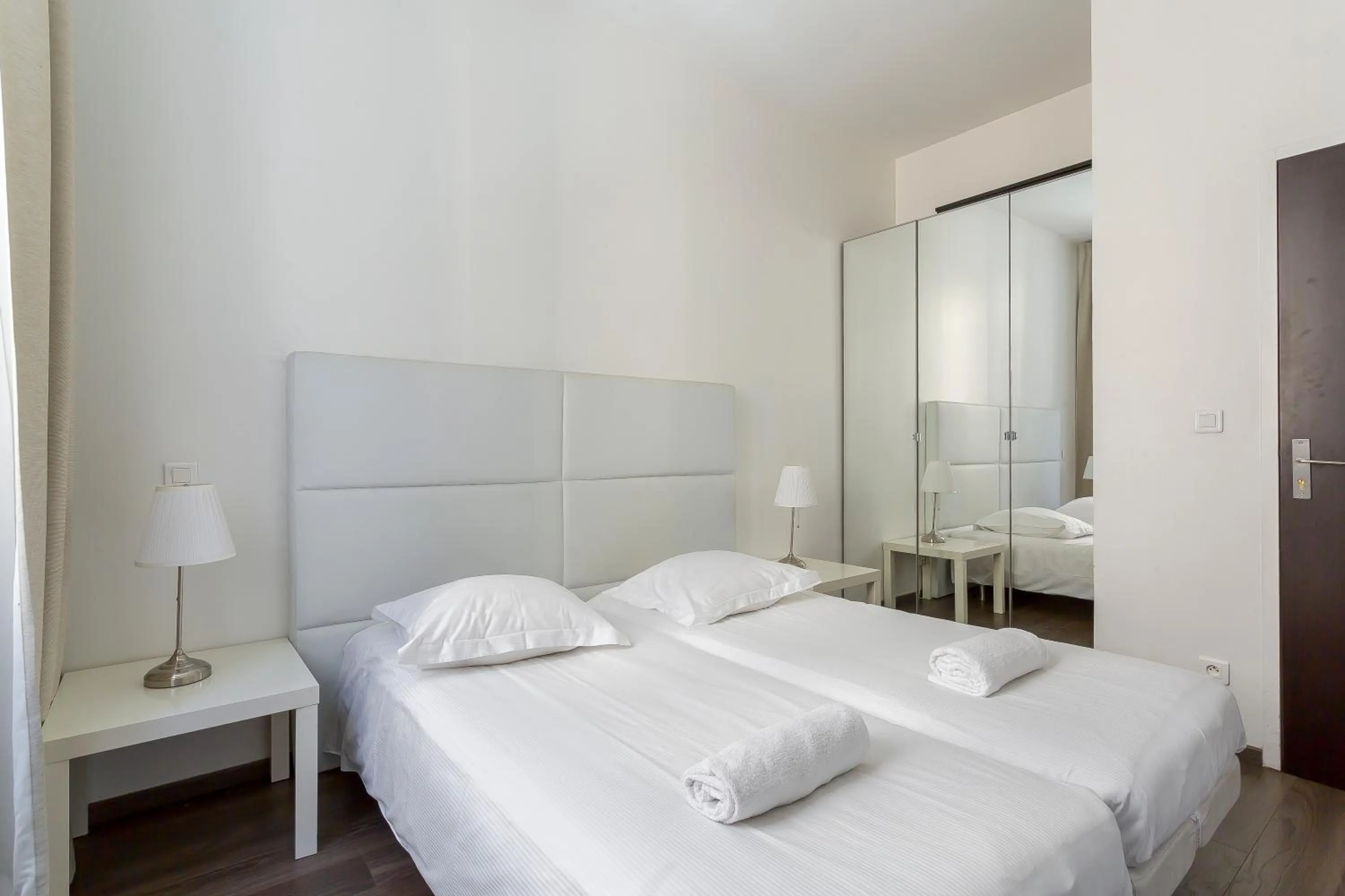 Bedroom in LE JACQUARD Garage Lyon Centre pour 2 à 8 pers