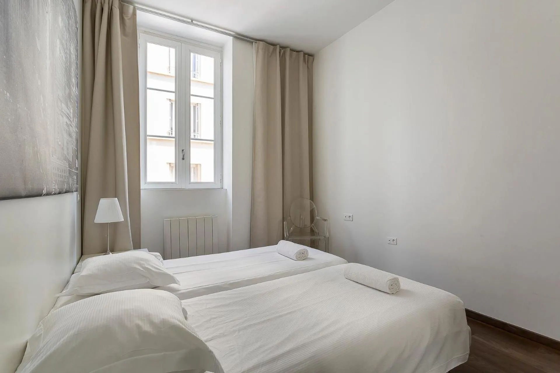 Bedroom in LE JACQUARD Garage Lyon Centre pour 2 à 8 pers