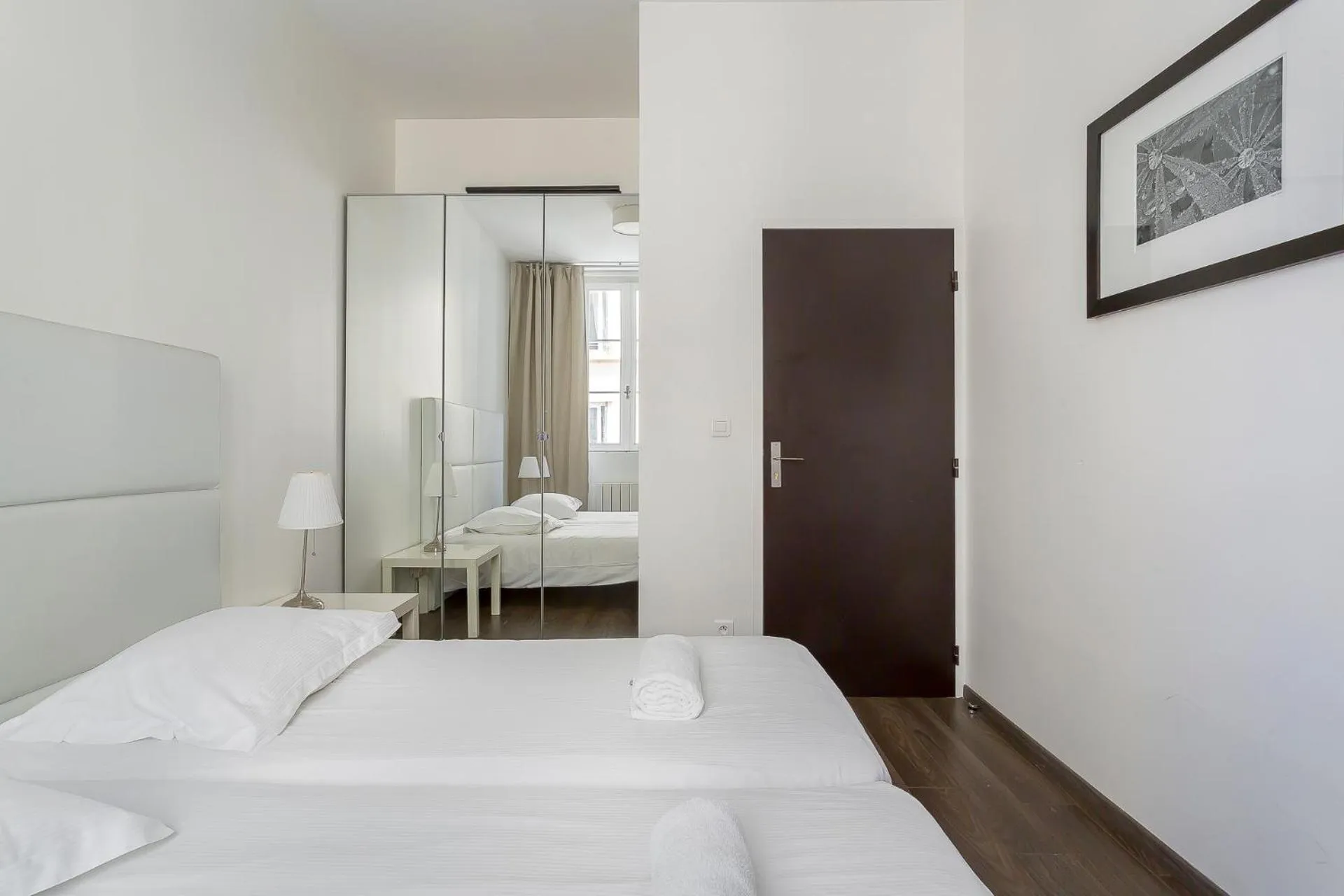 Bedroom in LE JACQUARD Garage Lyon Centre pour 2 à 8 pers