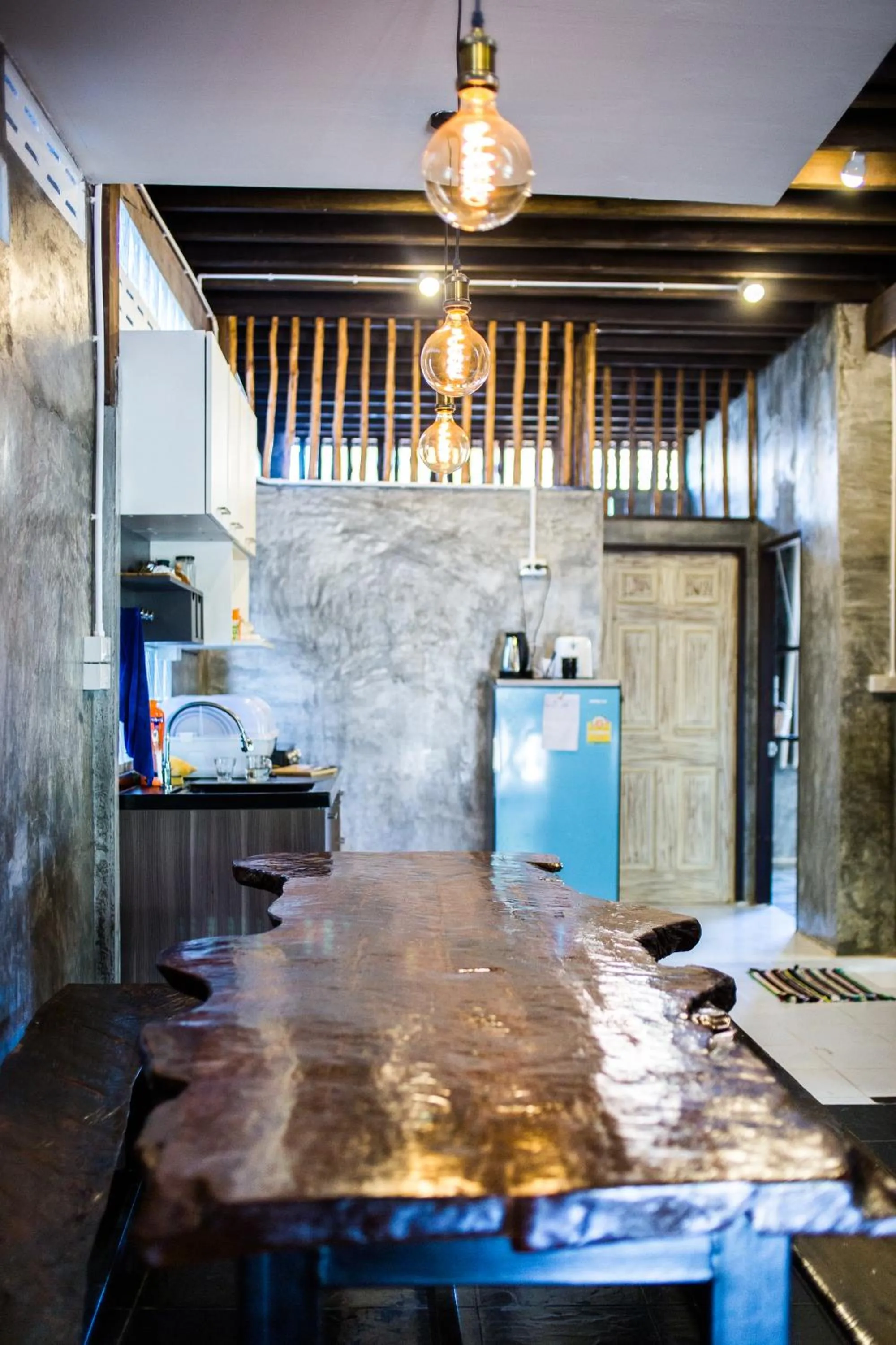 Communal kitchen in Sweet Life Guesthouse