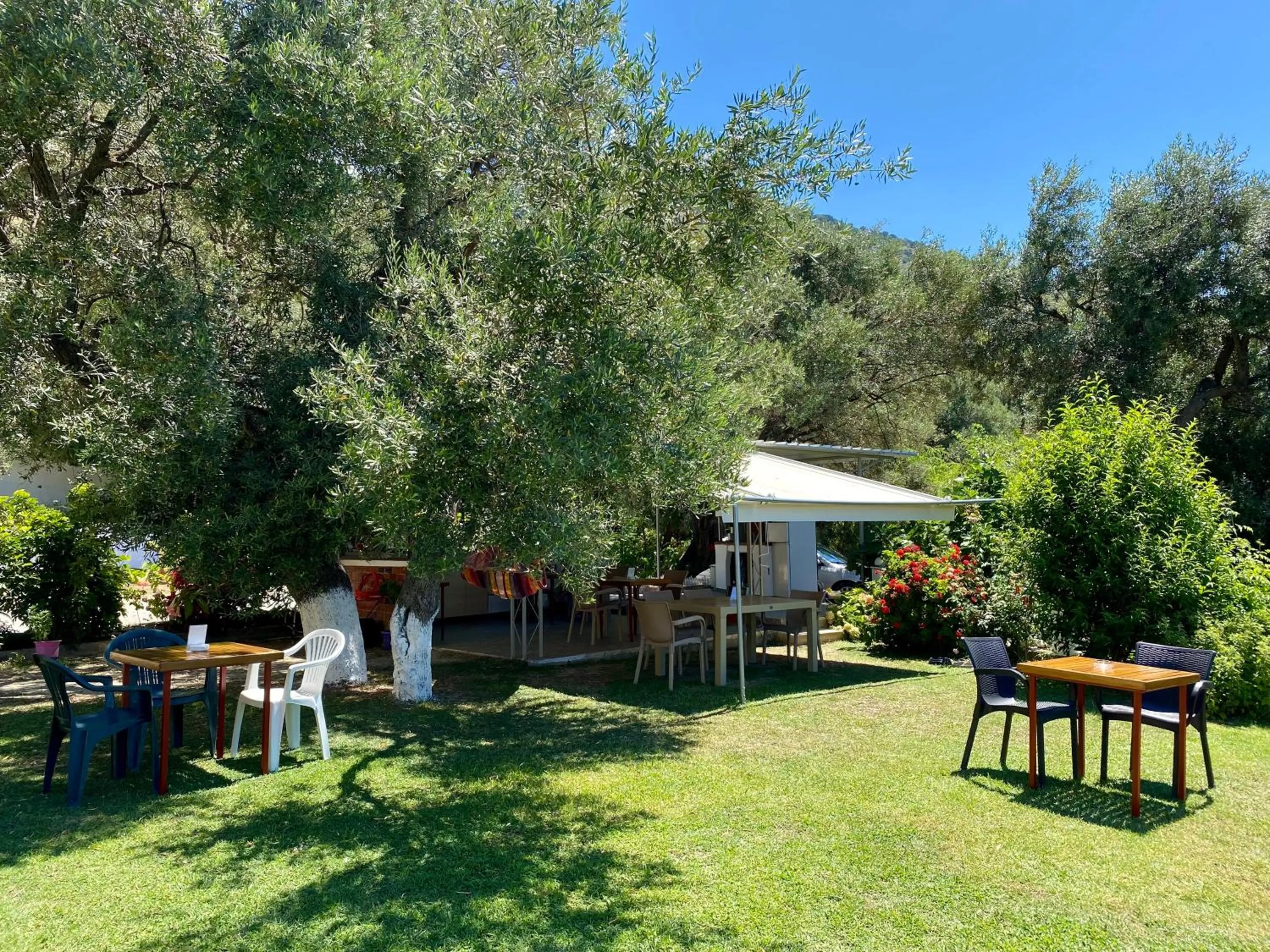 Garden in OniRana Apartments