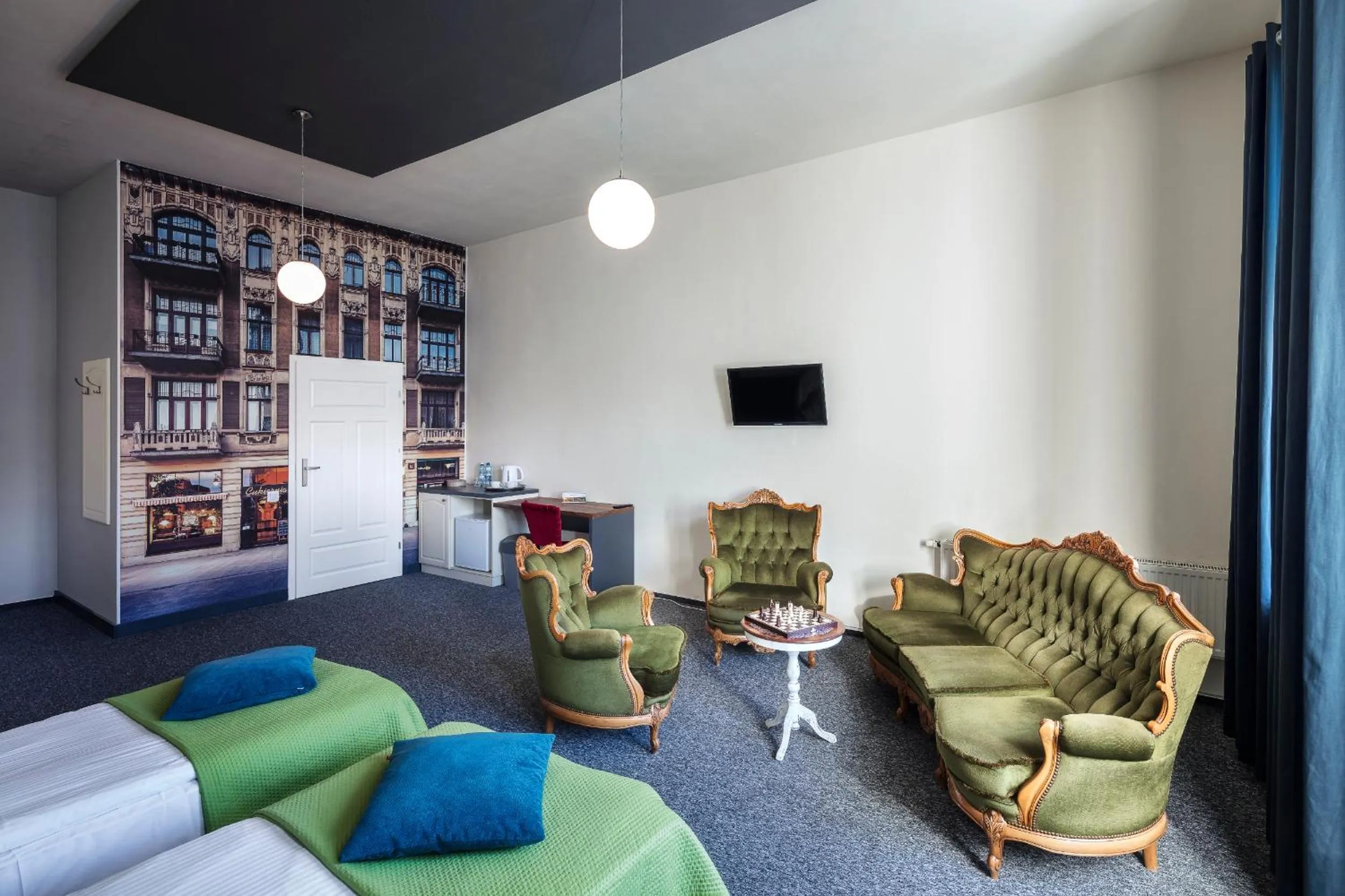 Bed in Good Time Residence