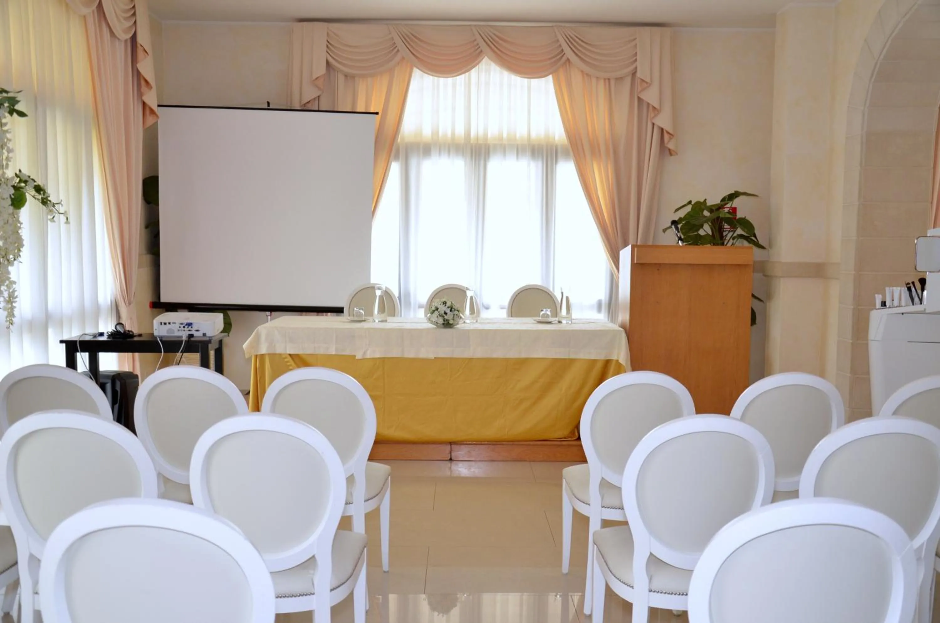 Business facilities in Tenuta Caradonna