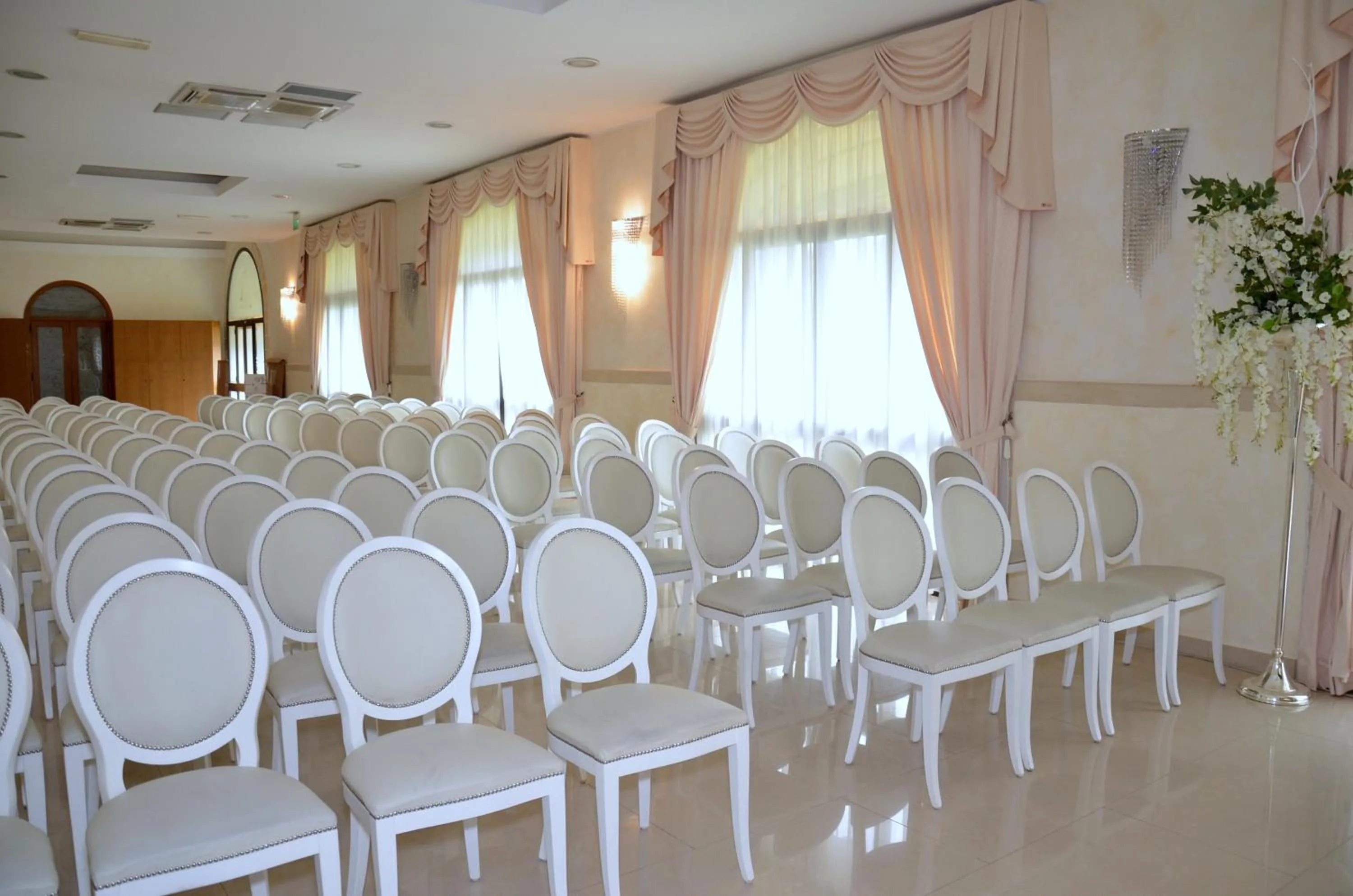Business facilities in Tenuta Caradonna