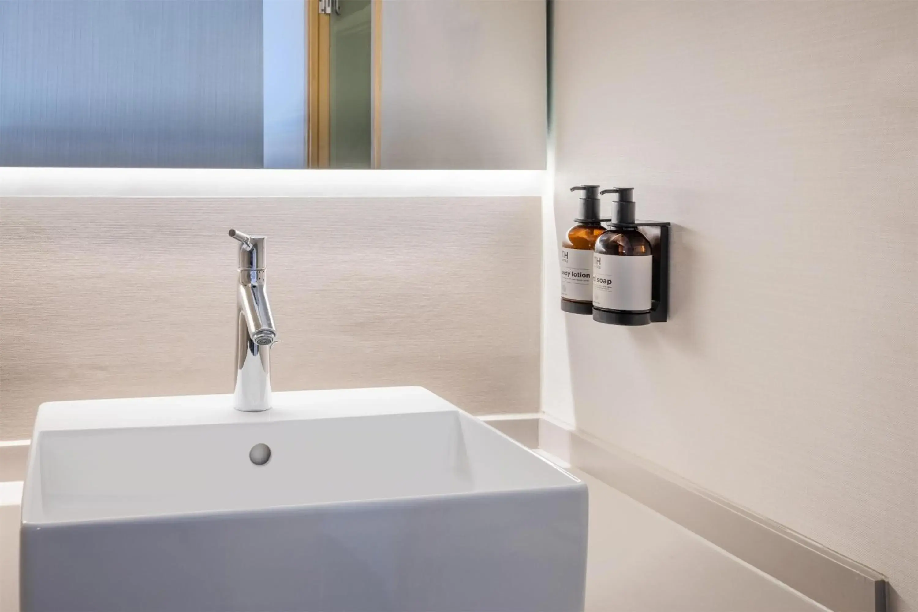 Bedroom in NH Brussels Airport Bedroom in NH Brussels Airport