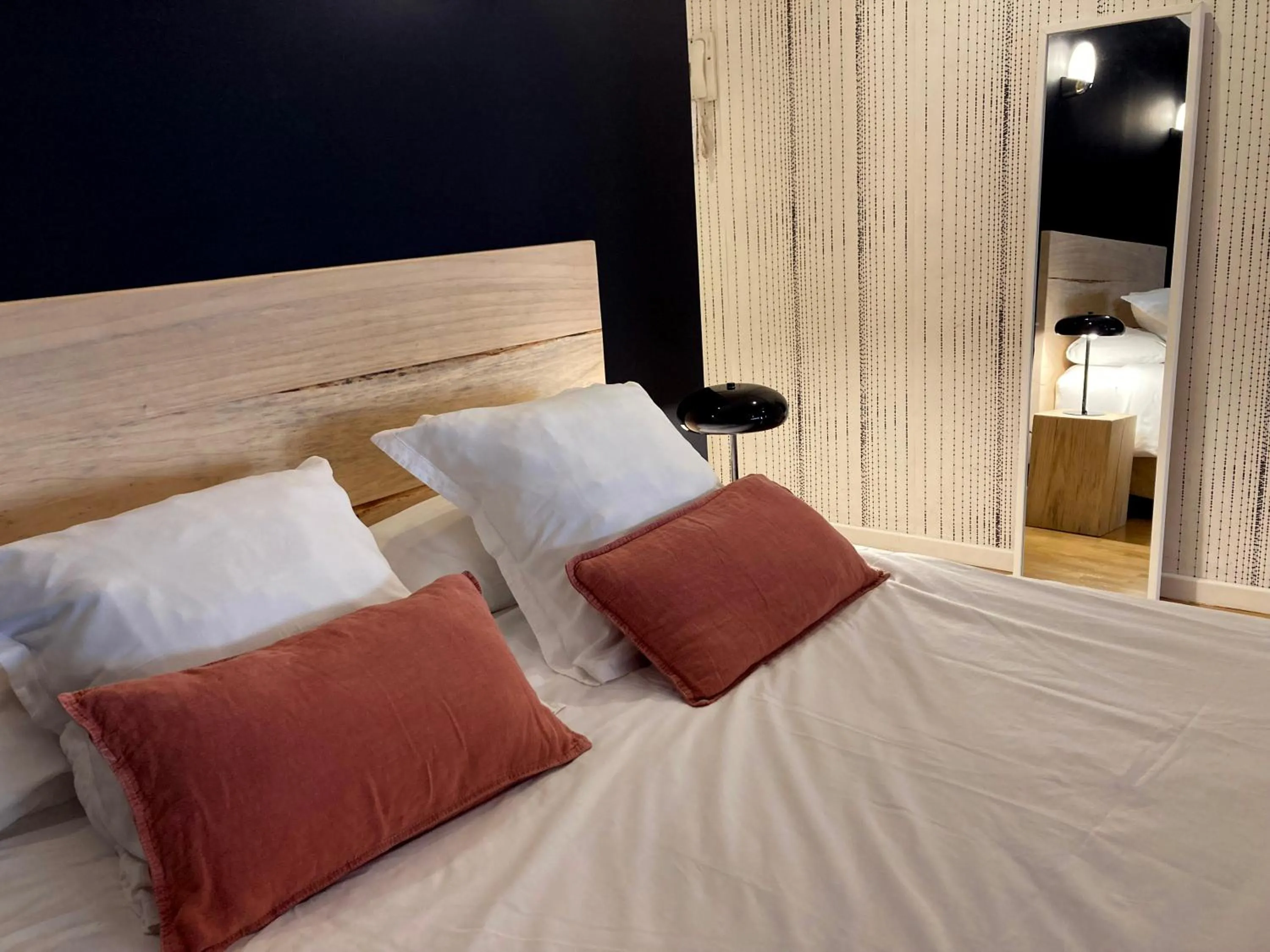 Bed in Apartamentos Ondoloin
