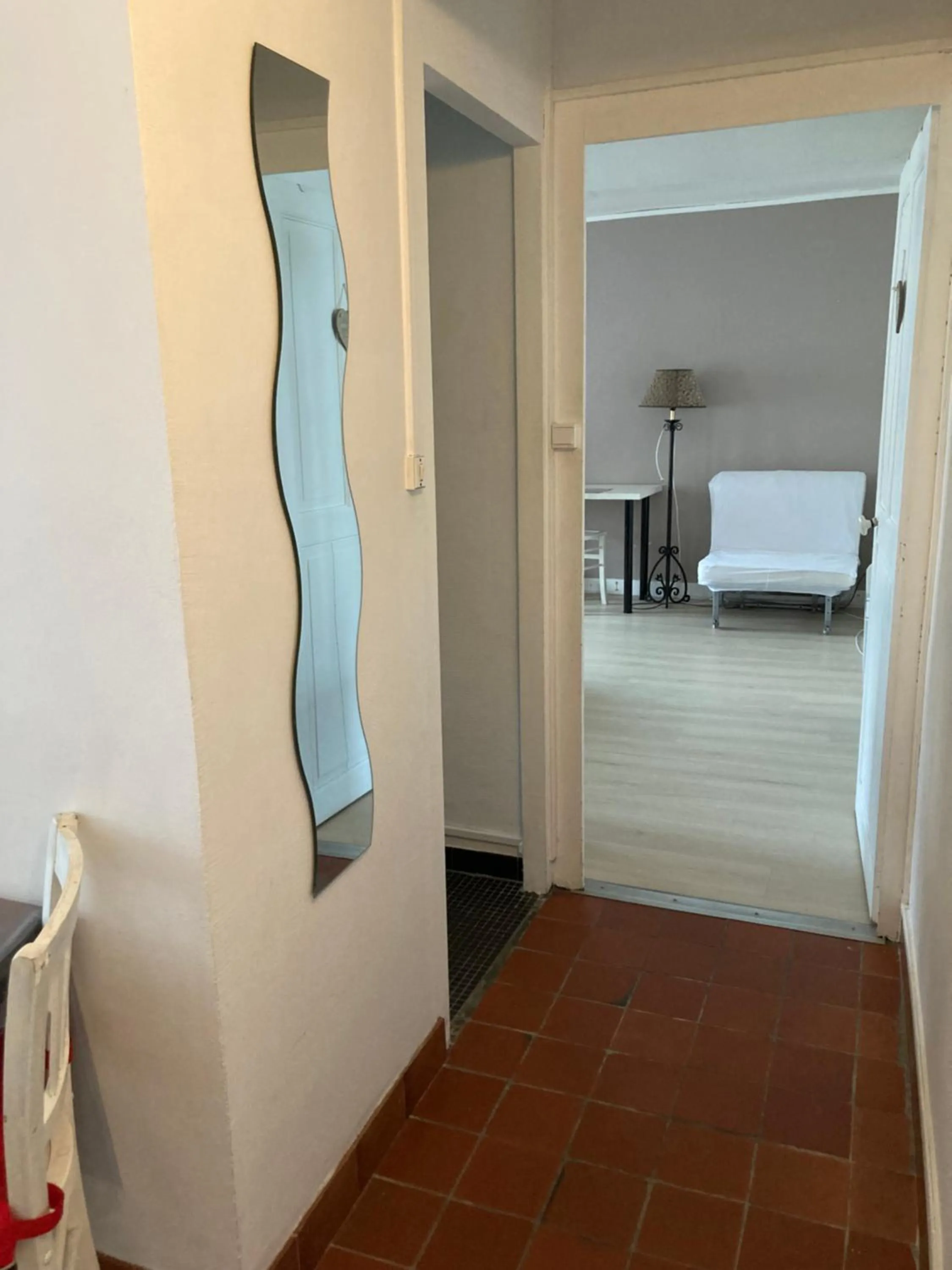 Decorative detail, Bed in Gîte du Port