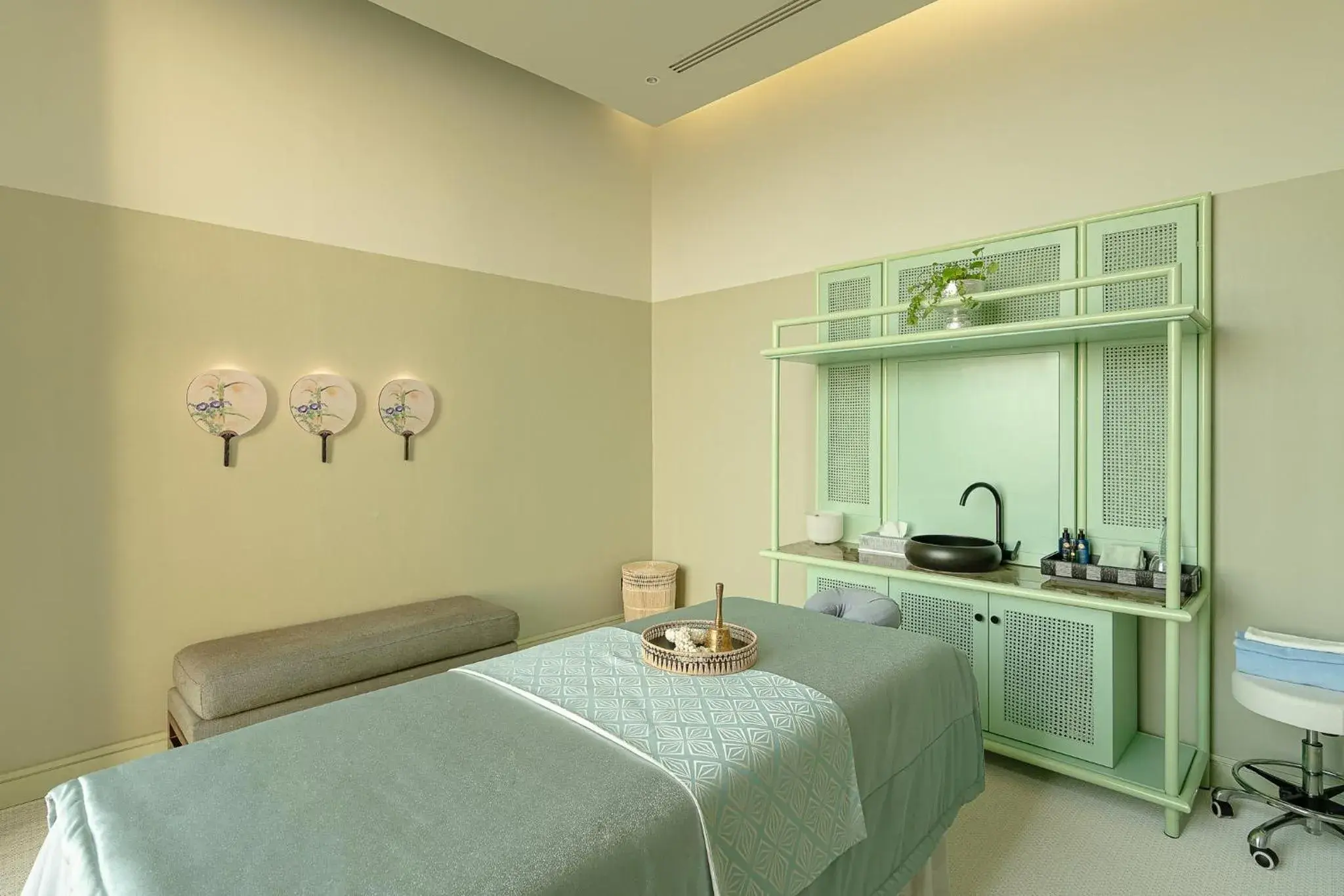 Spa and wellness centre/facilities, Bed in InterContinental Durrat Al Riyadh Resort & Spa by IHG Spa and wellness centre/facilities, Bed in InterContinental Durrat Al Riyadh Resort & Spa by IHG