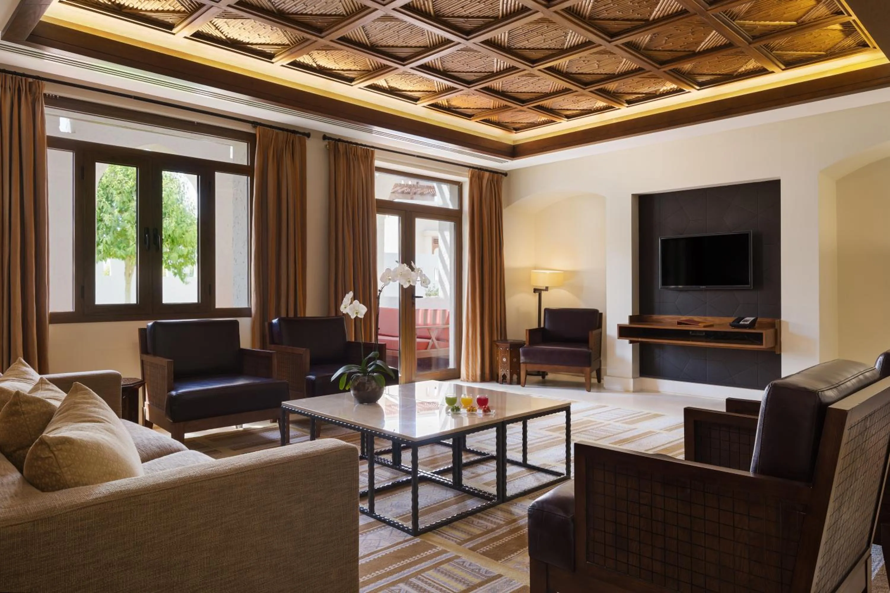 Seating area in InterContinental Durrat Al Riyadh Resort & Spa by IHG